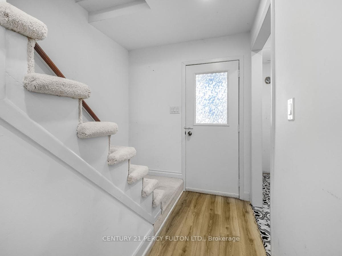 149 Armitage Drive photo 20