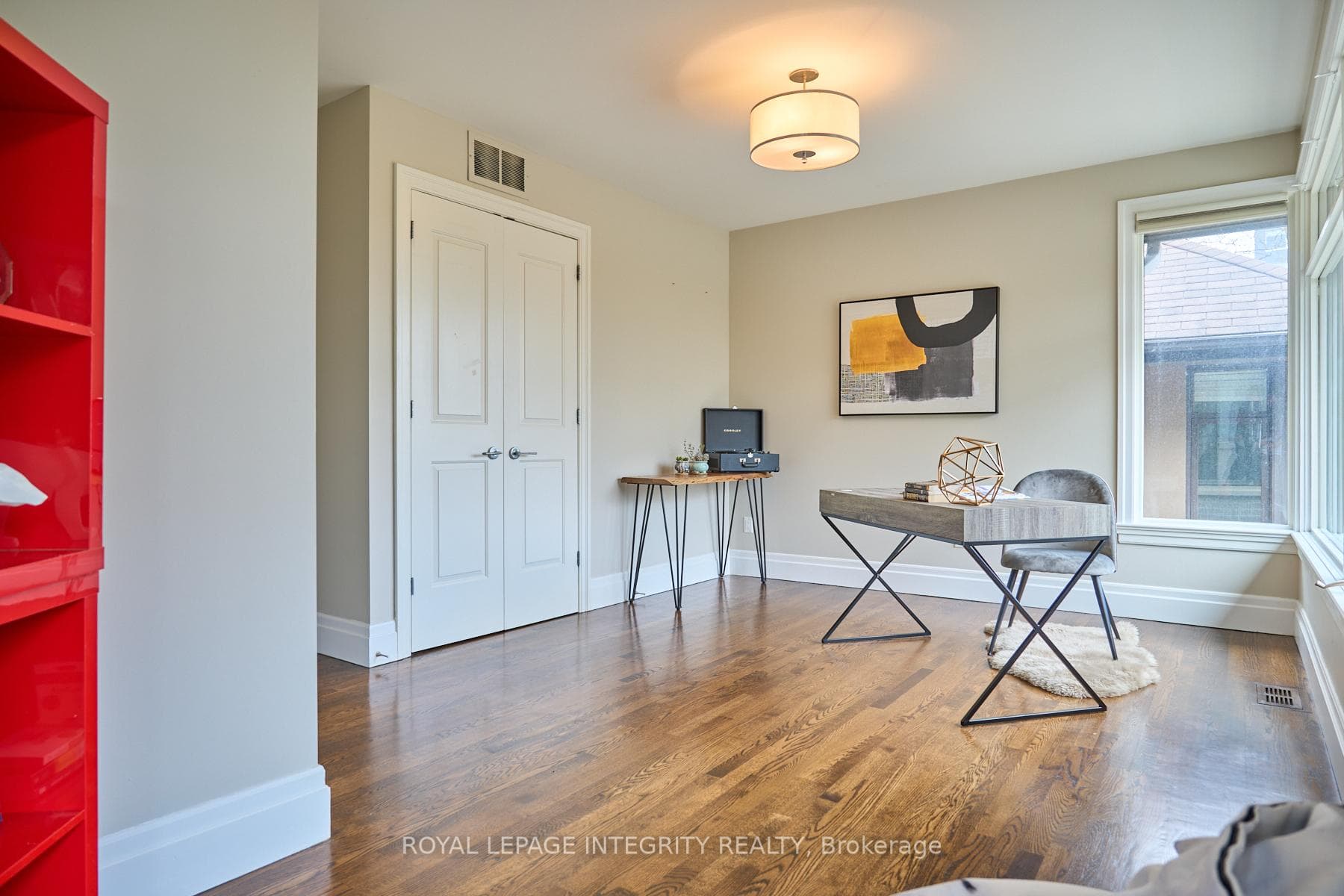 103 Black Maple Private photo 35