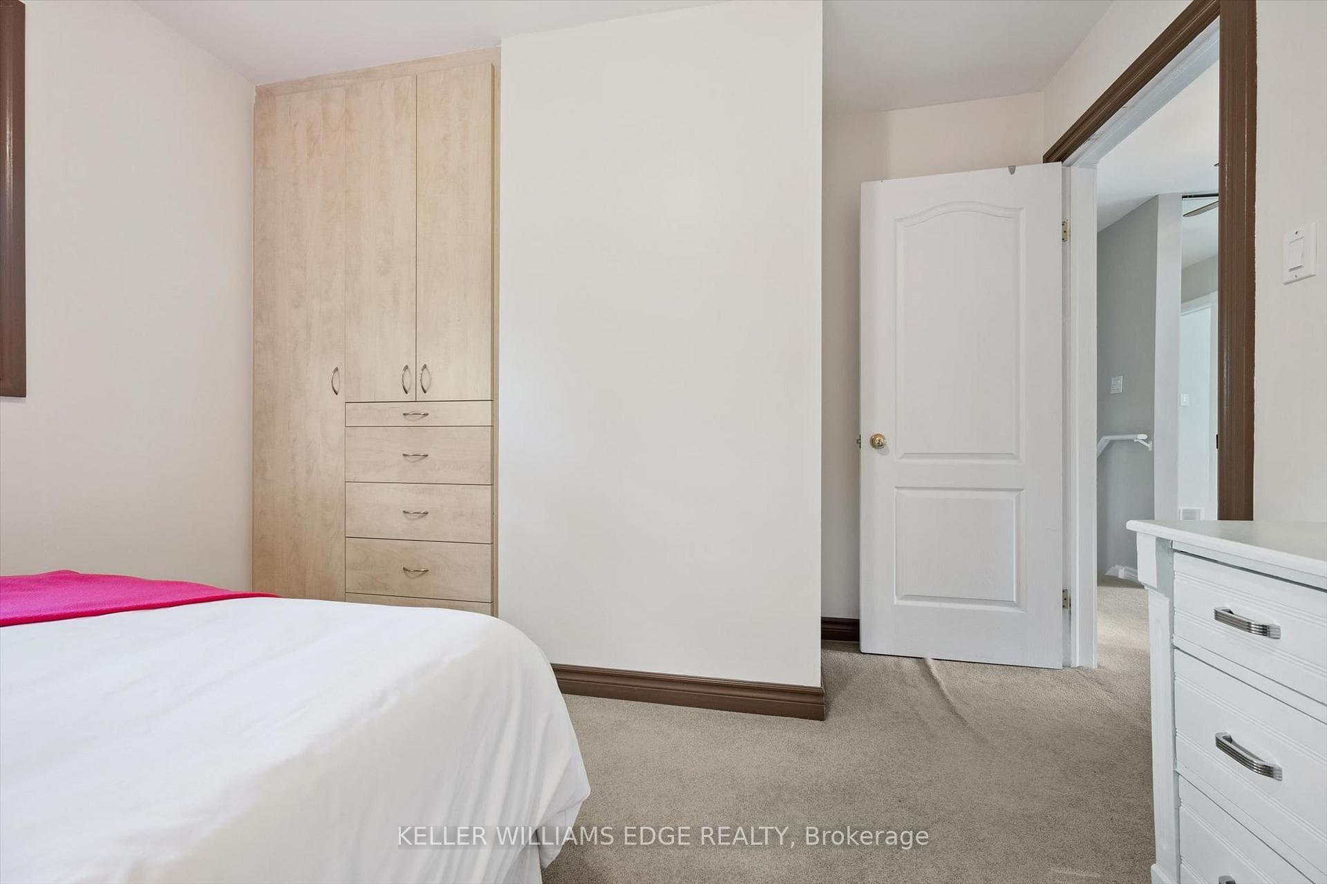 495 Tipperton Crescent photo 28