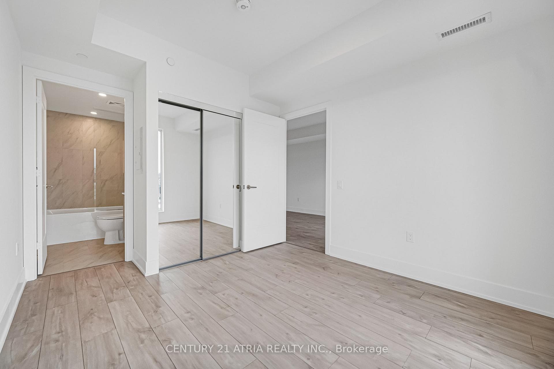 858 Dupont Street Unit 417 photo 18