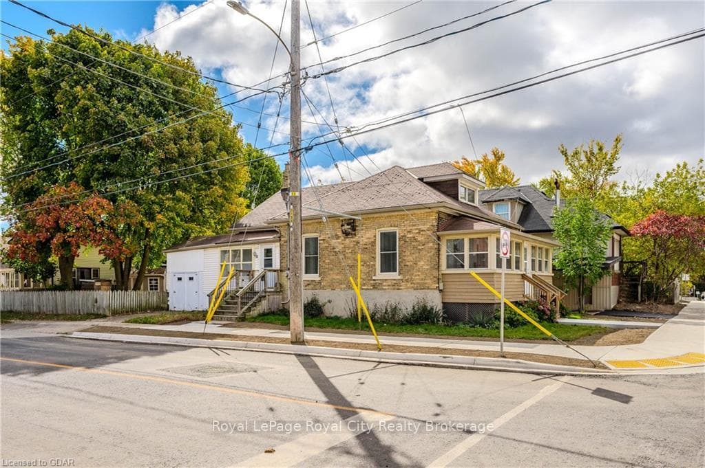 435 YORK Road photo 36