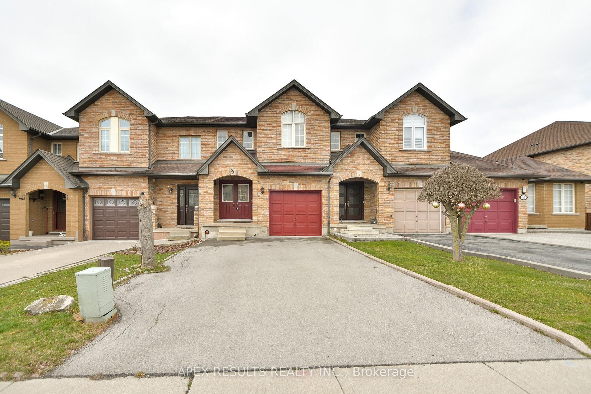 55 Townmansion Drive photo 1