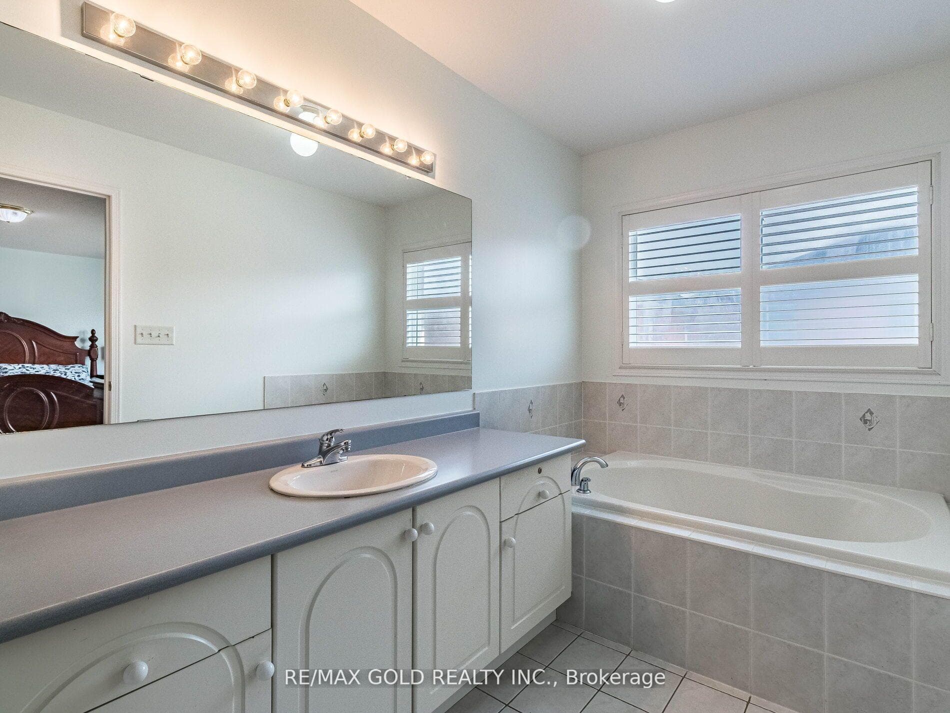 60 Eagle Plains Drive photo 21