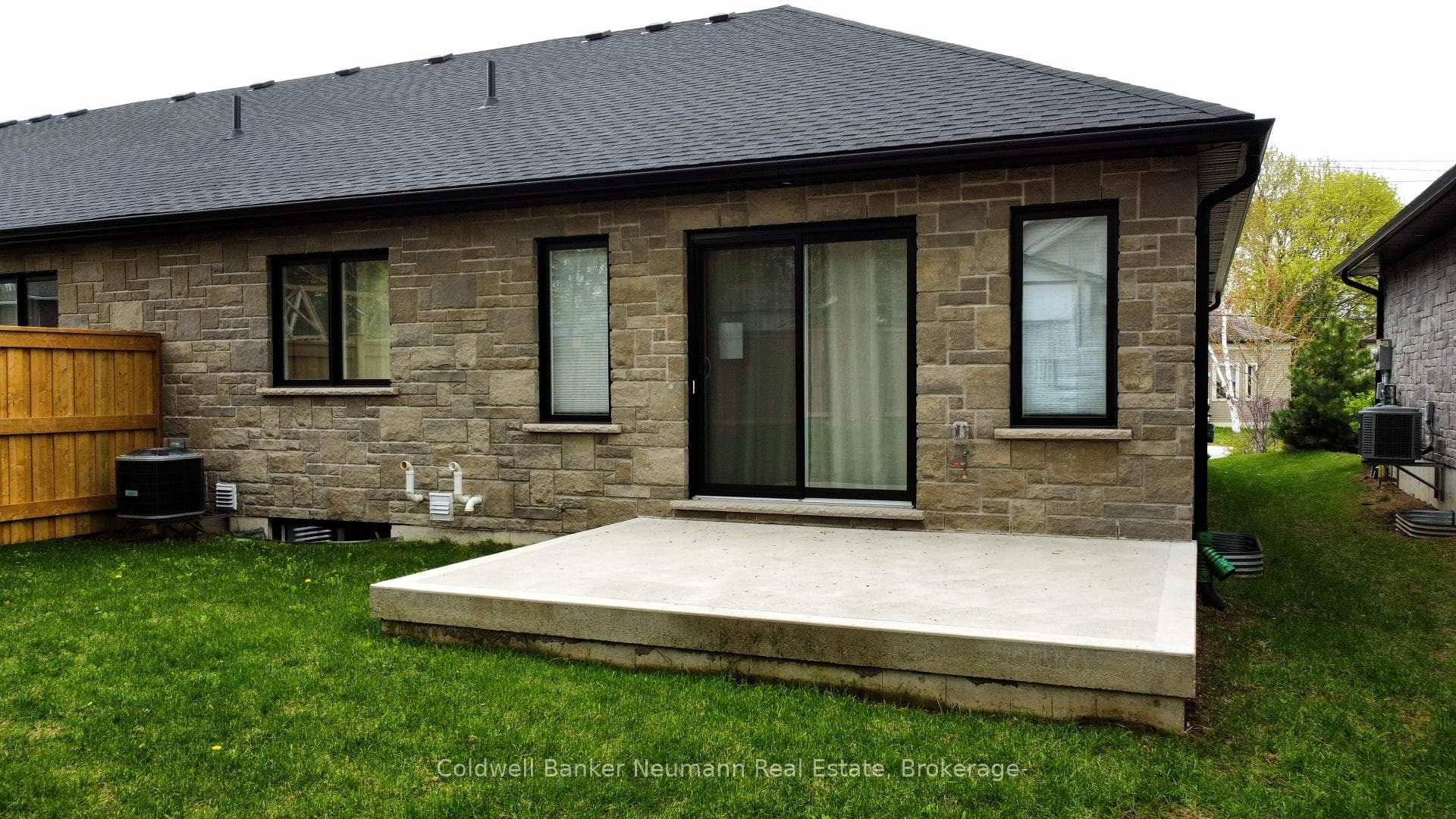 150 Durham Road photo 32