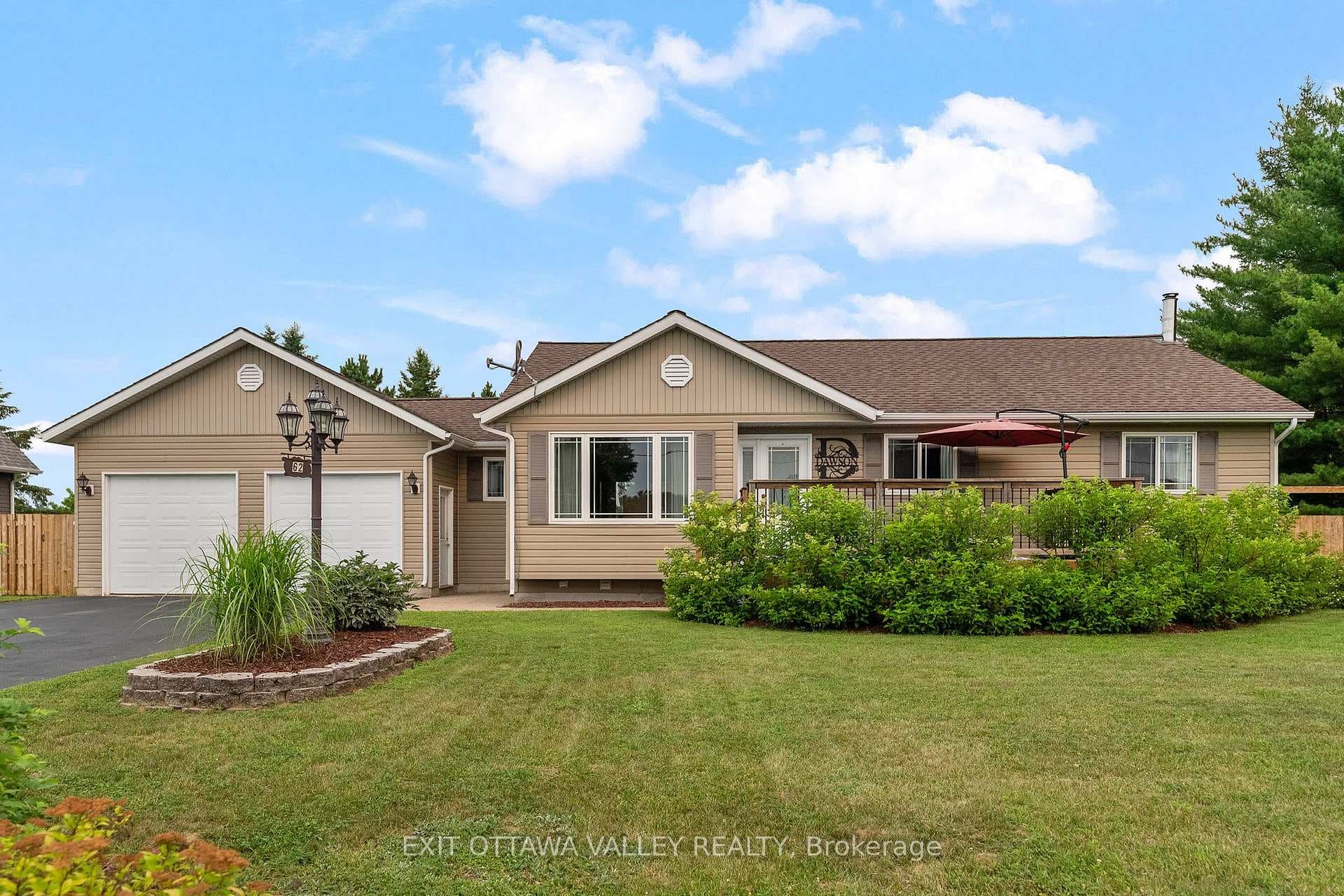 62 Meadowview Drive photo 2