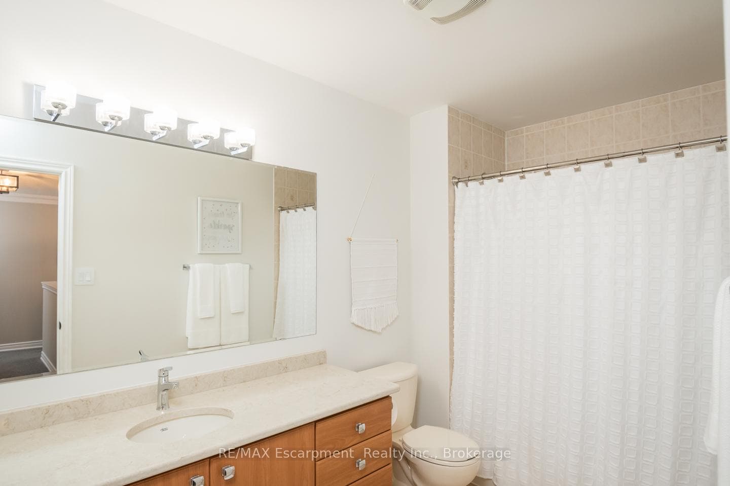1011 Vickerman Way photo 30