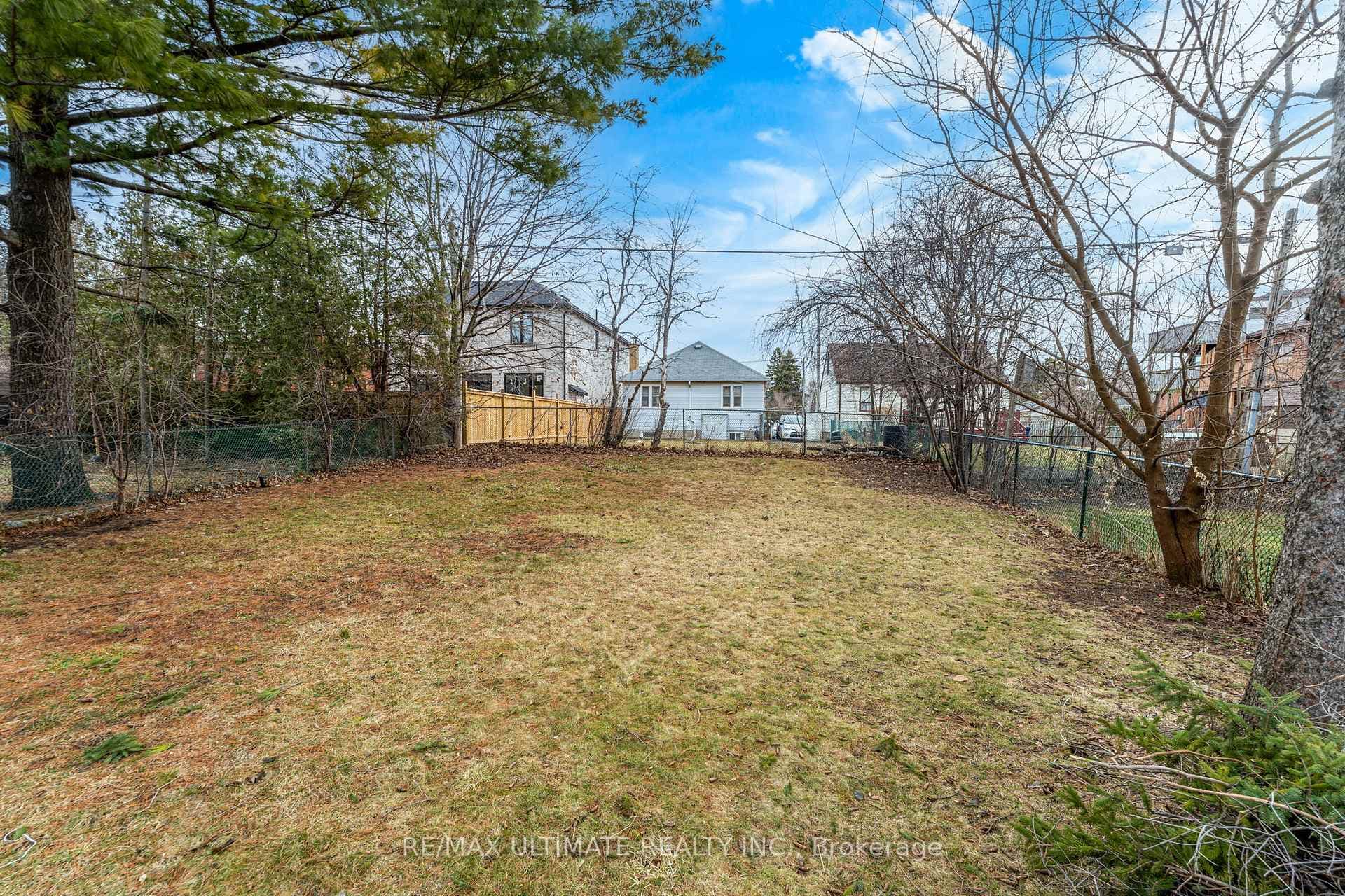 21 Marsh Road photo 27