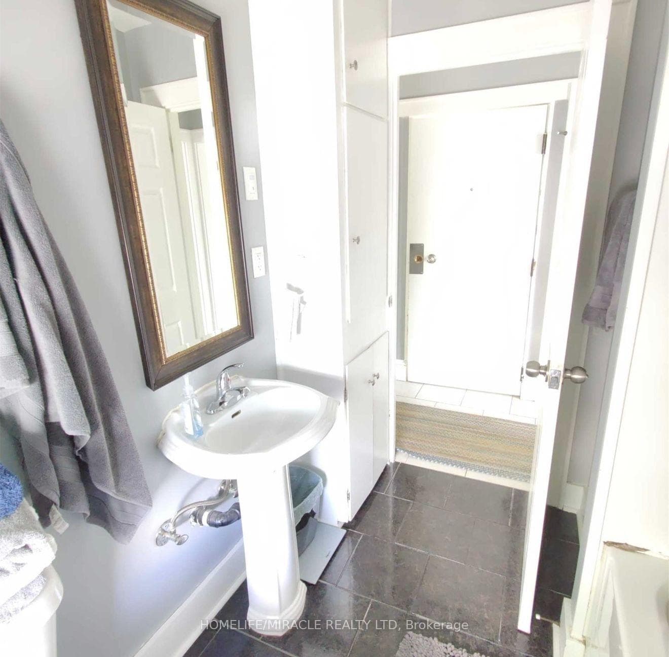297 Morris Street photo 12