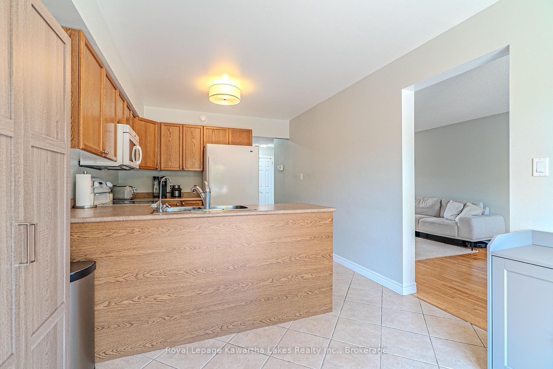 28 Lang Court photo 10