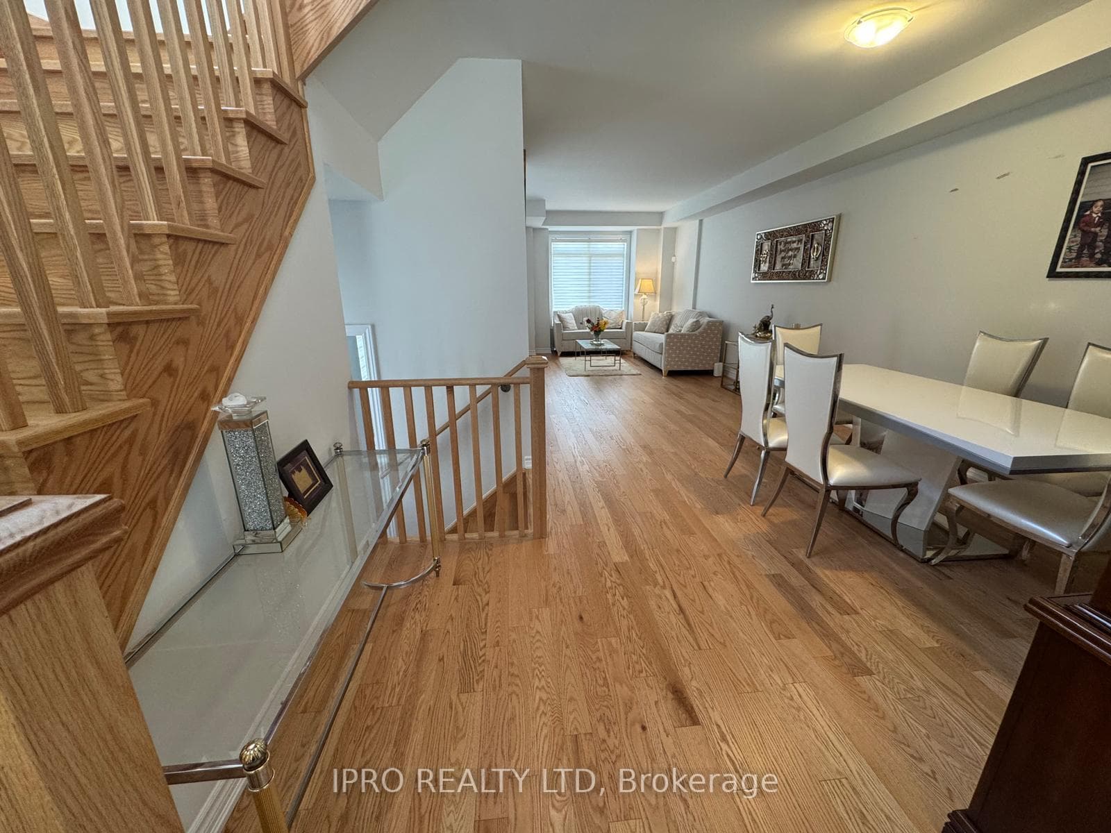 38 Gemma Place photo 3