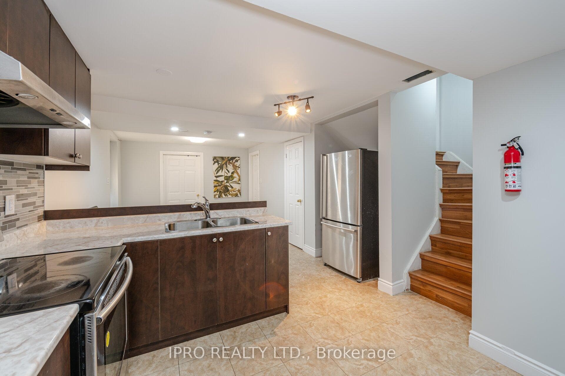30 Mount Ranier Crescent photo 29
