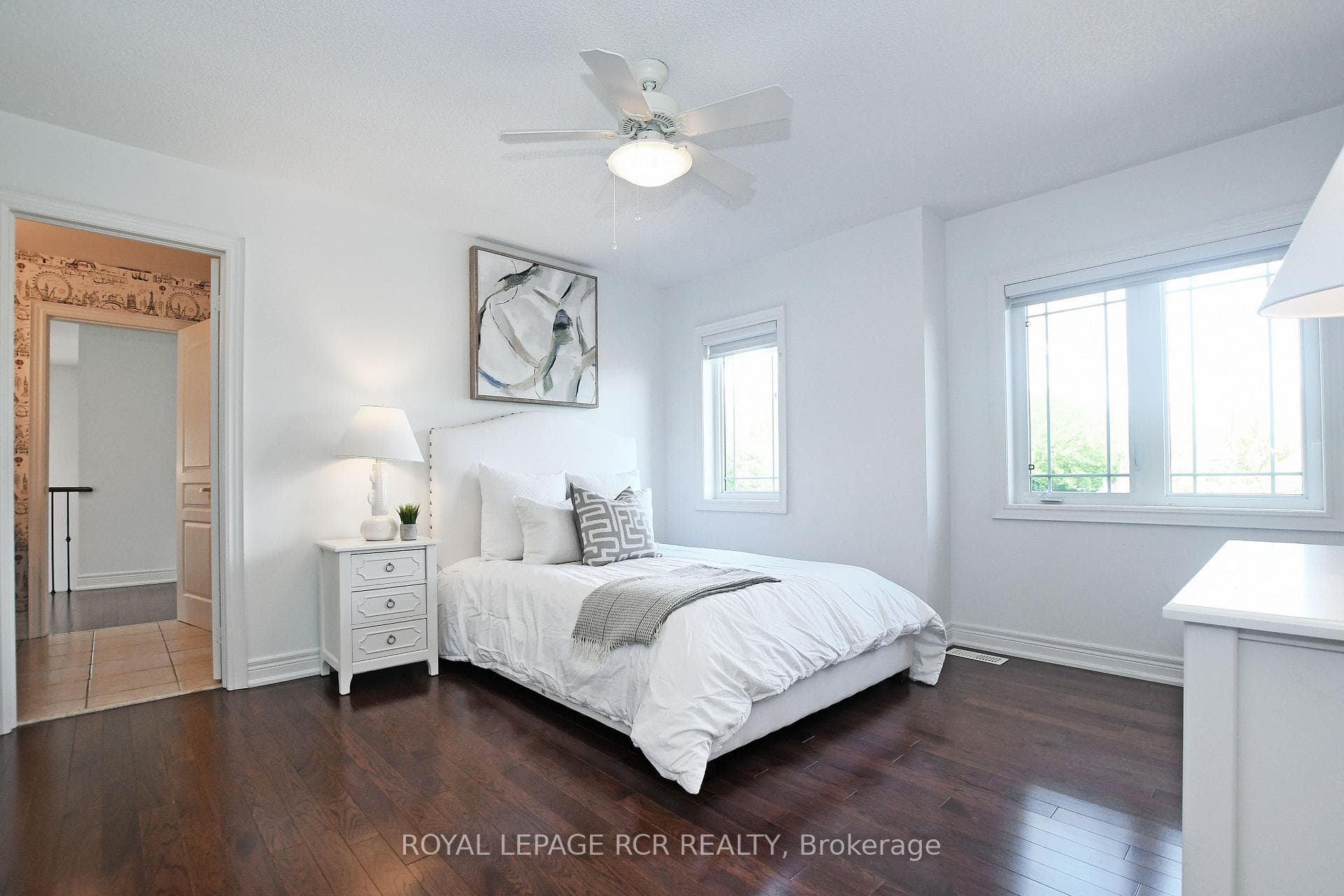 36 Soleil Boulevard photo 22