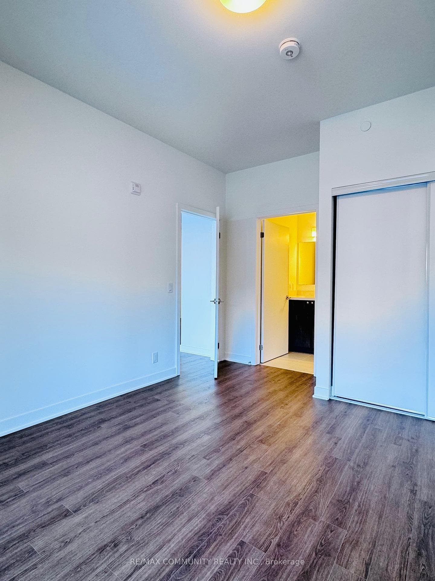 51 Clarington Boulevard Unit 212 photo 14