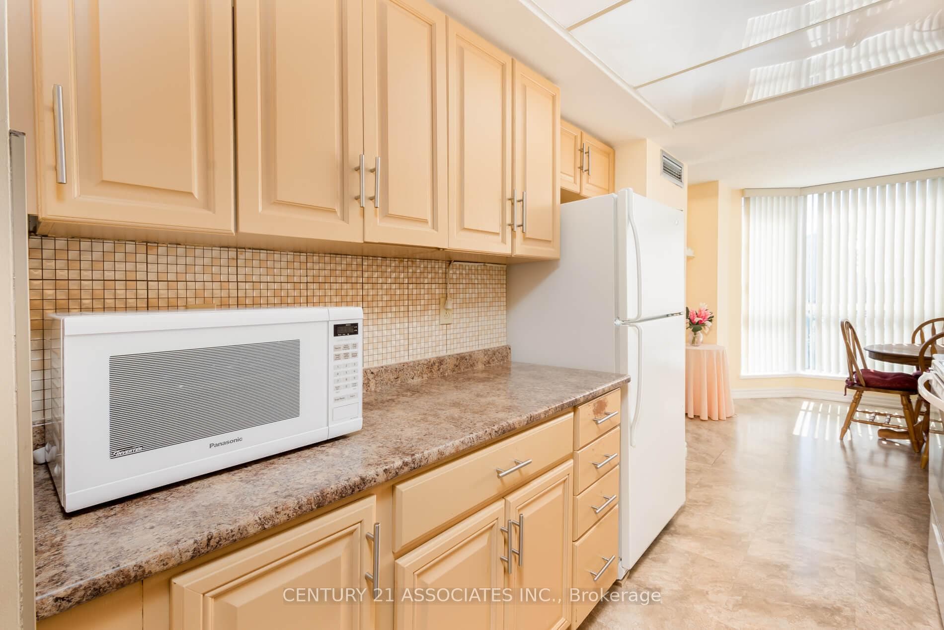 1111 Bough Beeches Boulevard Unit 502 photo 14