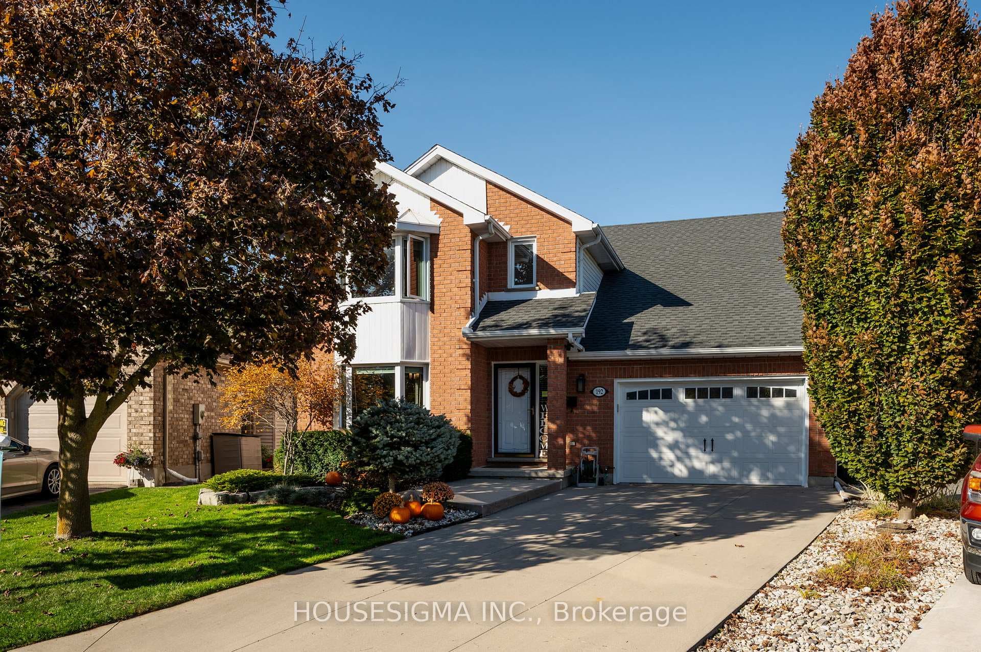 192 Killarney Grove photo 2