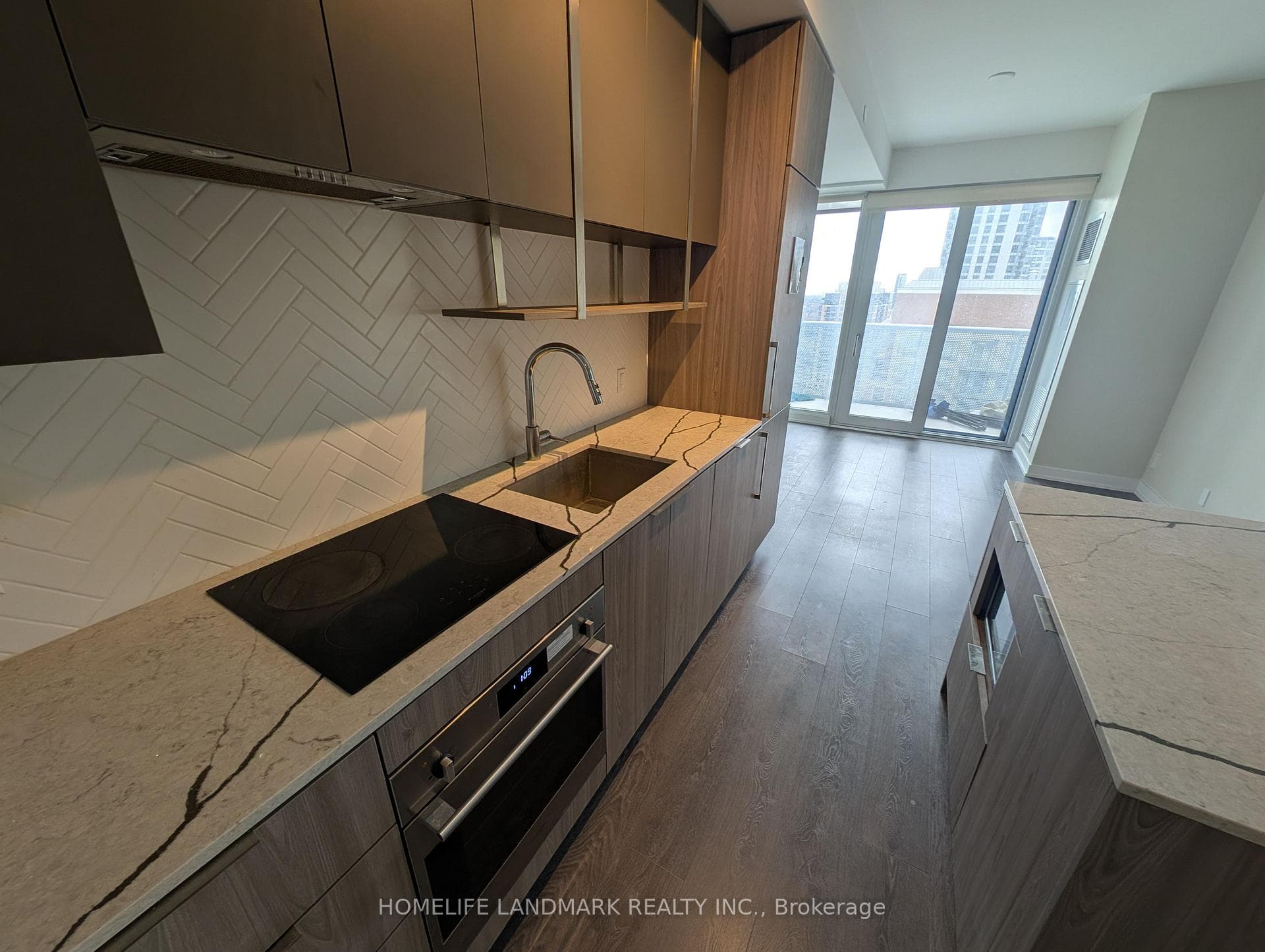 15 Holmes Avenue Unit 1501 photo 8