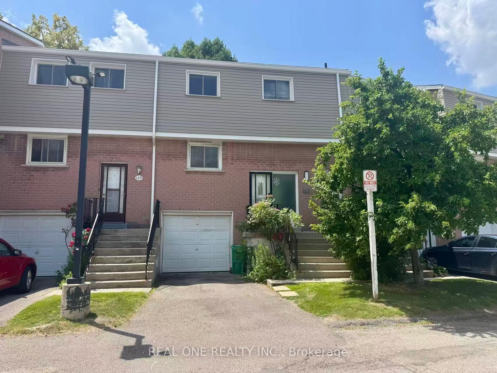 400 Mississauga Valley Boulevard Unit 124 photo 1