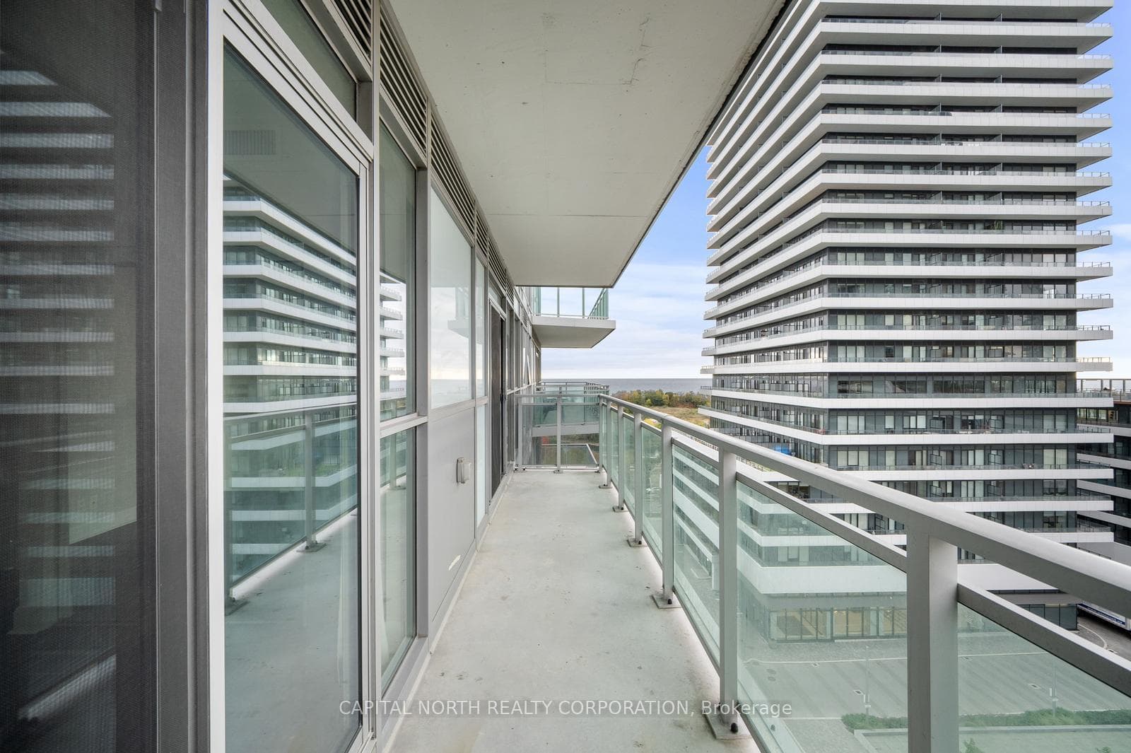 33 Shore Breeze Drive Unit 711 photo 27