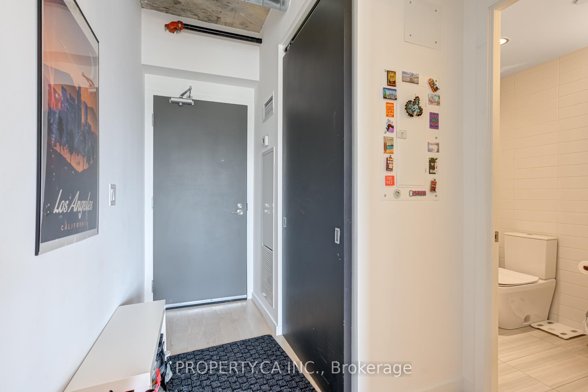 170 Bayview Avenue Unit 1302 photo 24