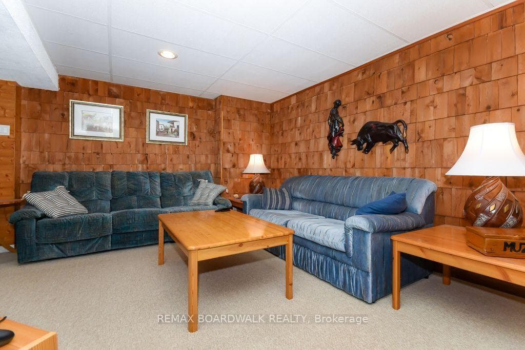 1392 Chartrand Avenue photo 31