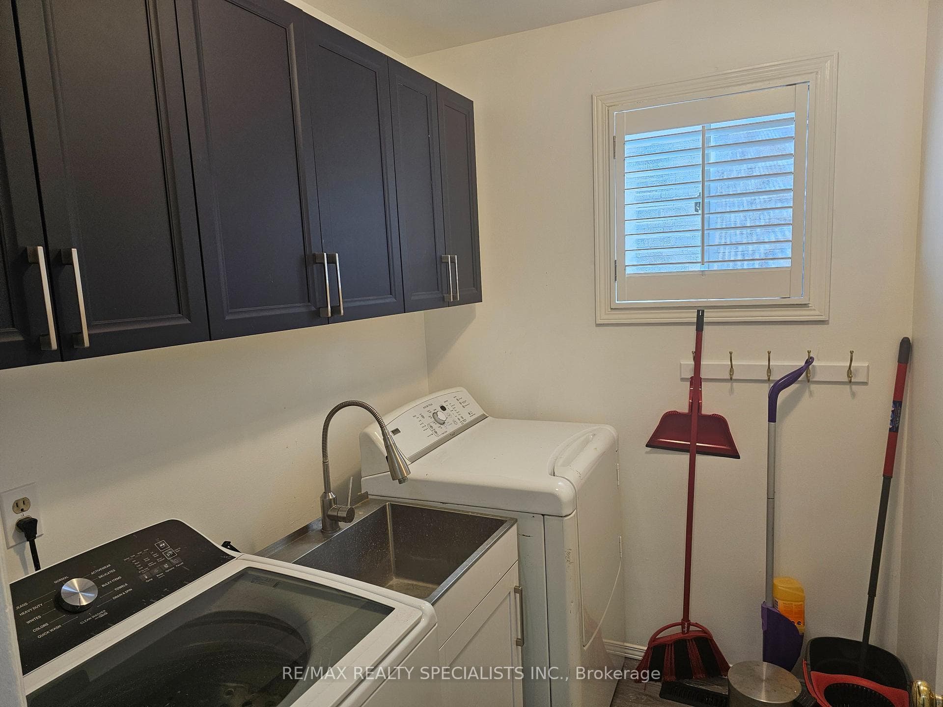283 Delancey Boulevard photo 22
