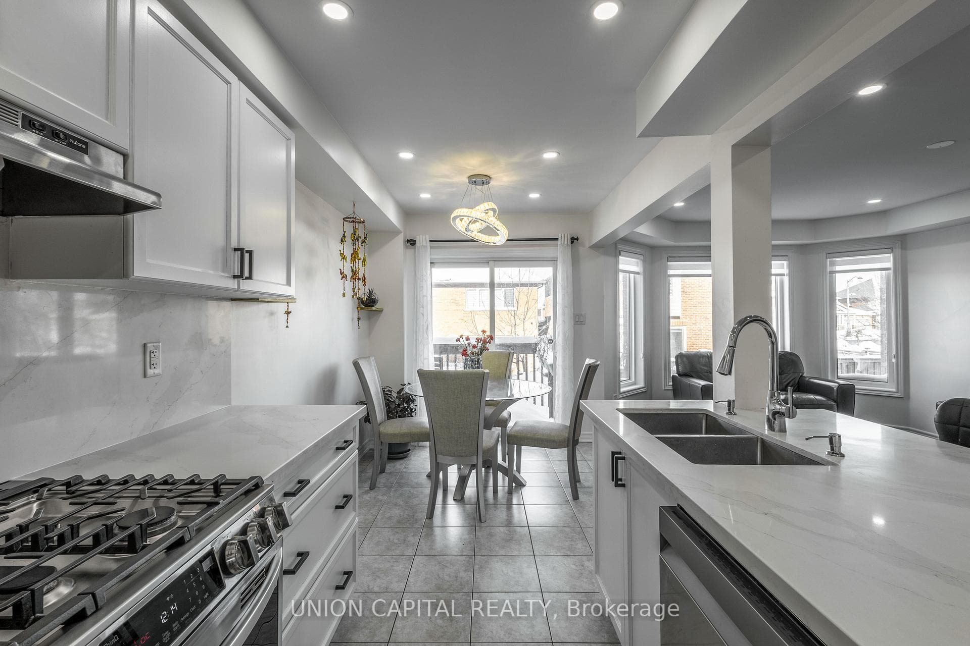 93 Stoyell Drive photo 8