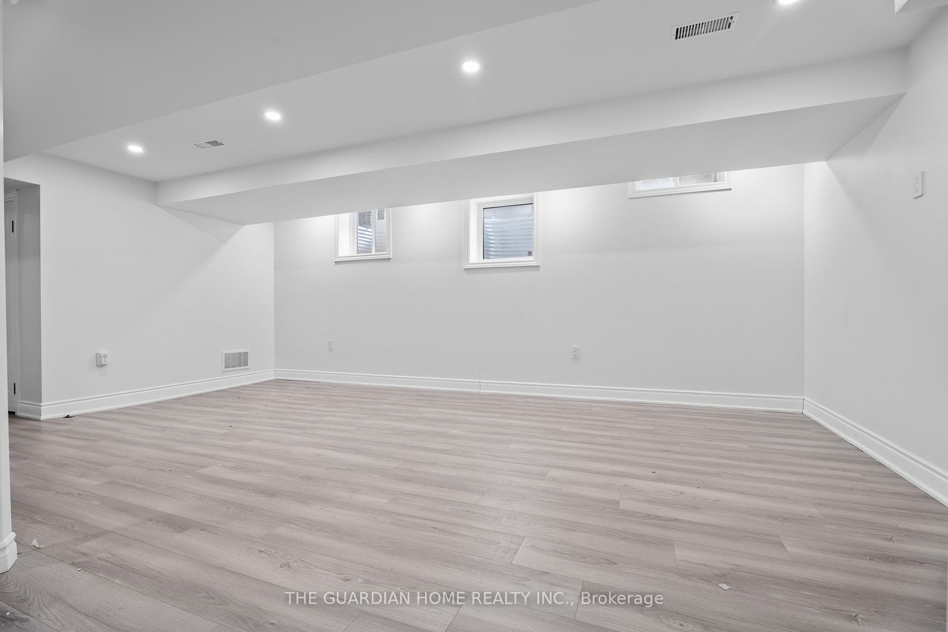 44 Williamson Drive photo 12