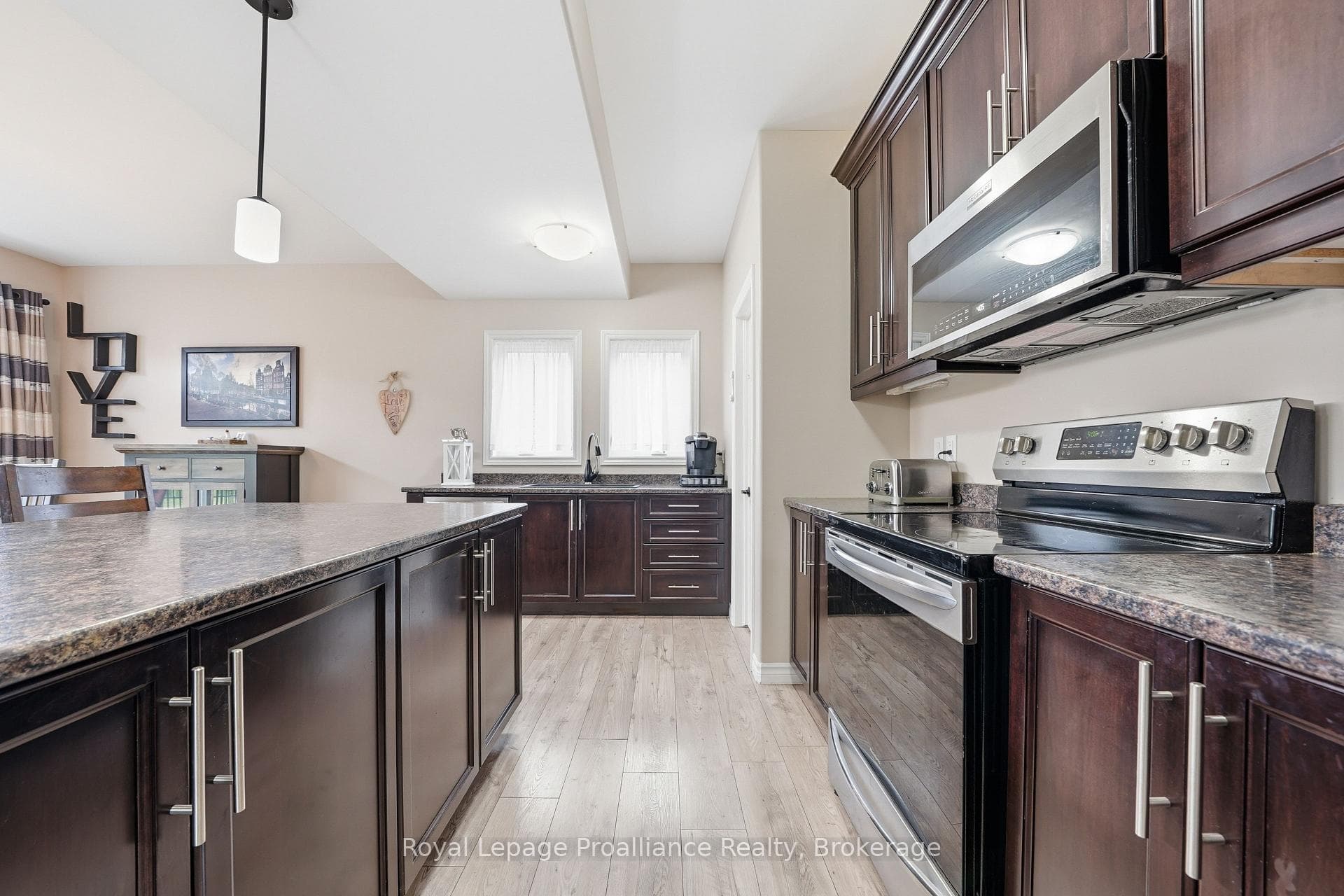 38 Redwood Drive photo 17