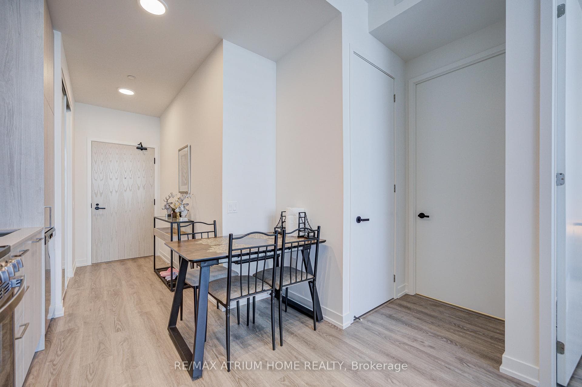 195 Commerce St Street Unit 2101 photo 9