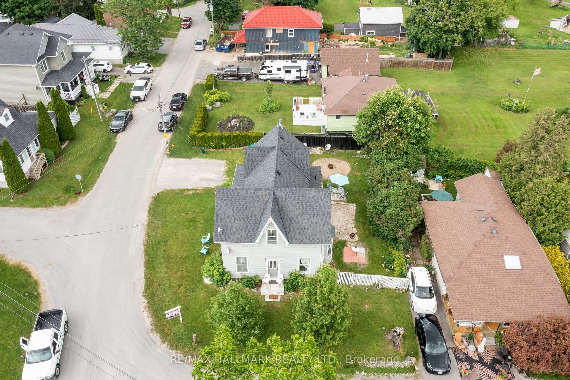 19 Marina Drive photo 31