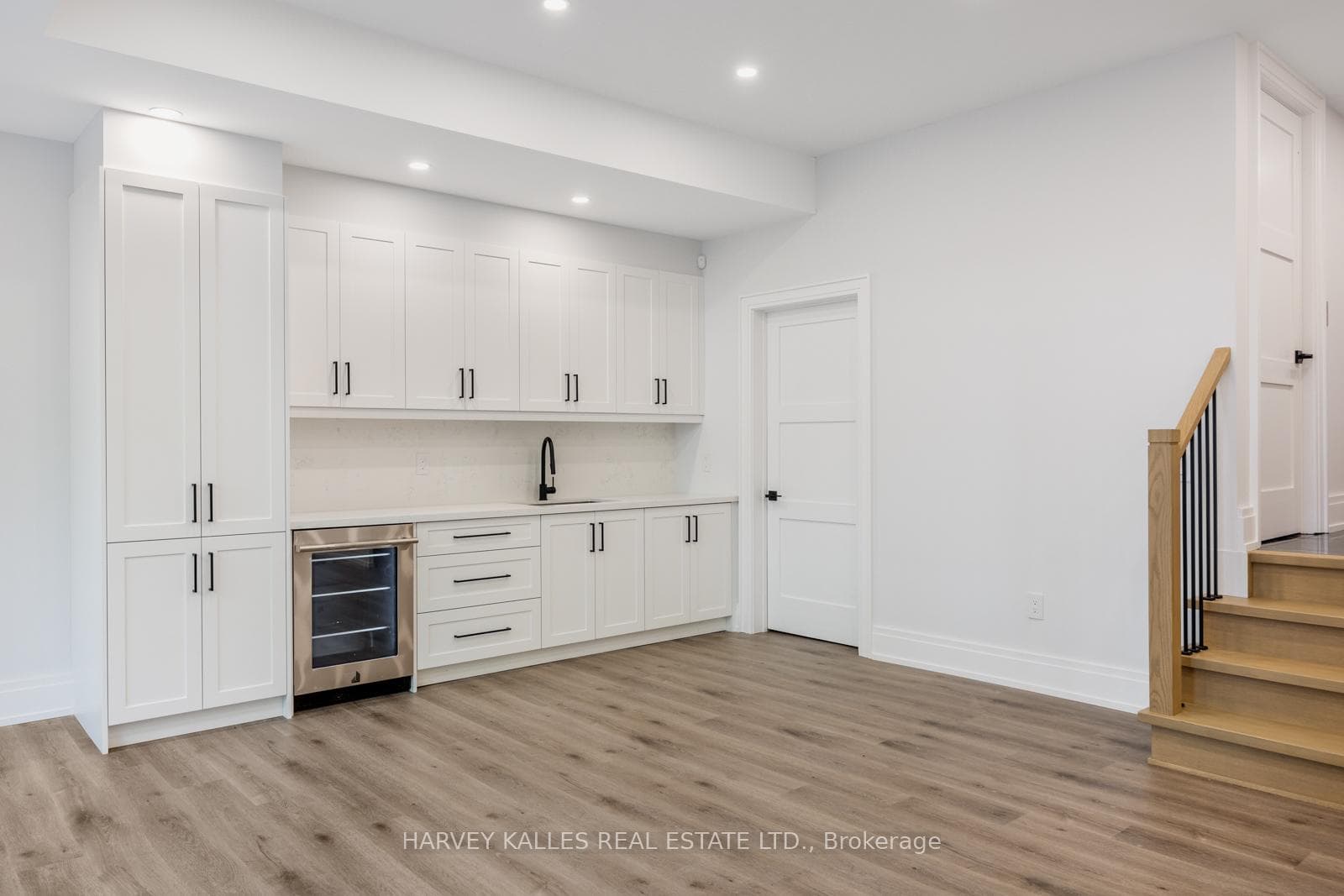 5 Graymar Avenue photo 34