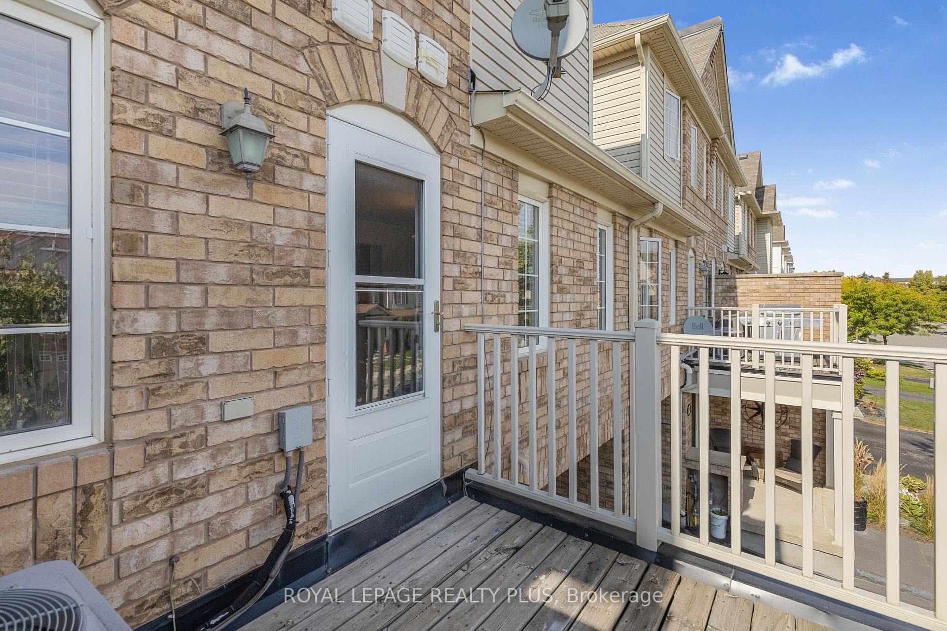 567 Speyer Circle photo 32
