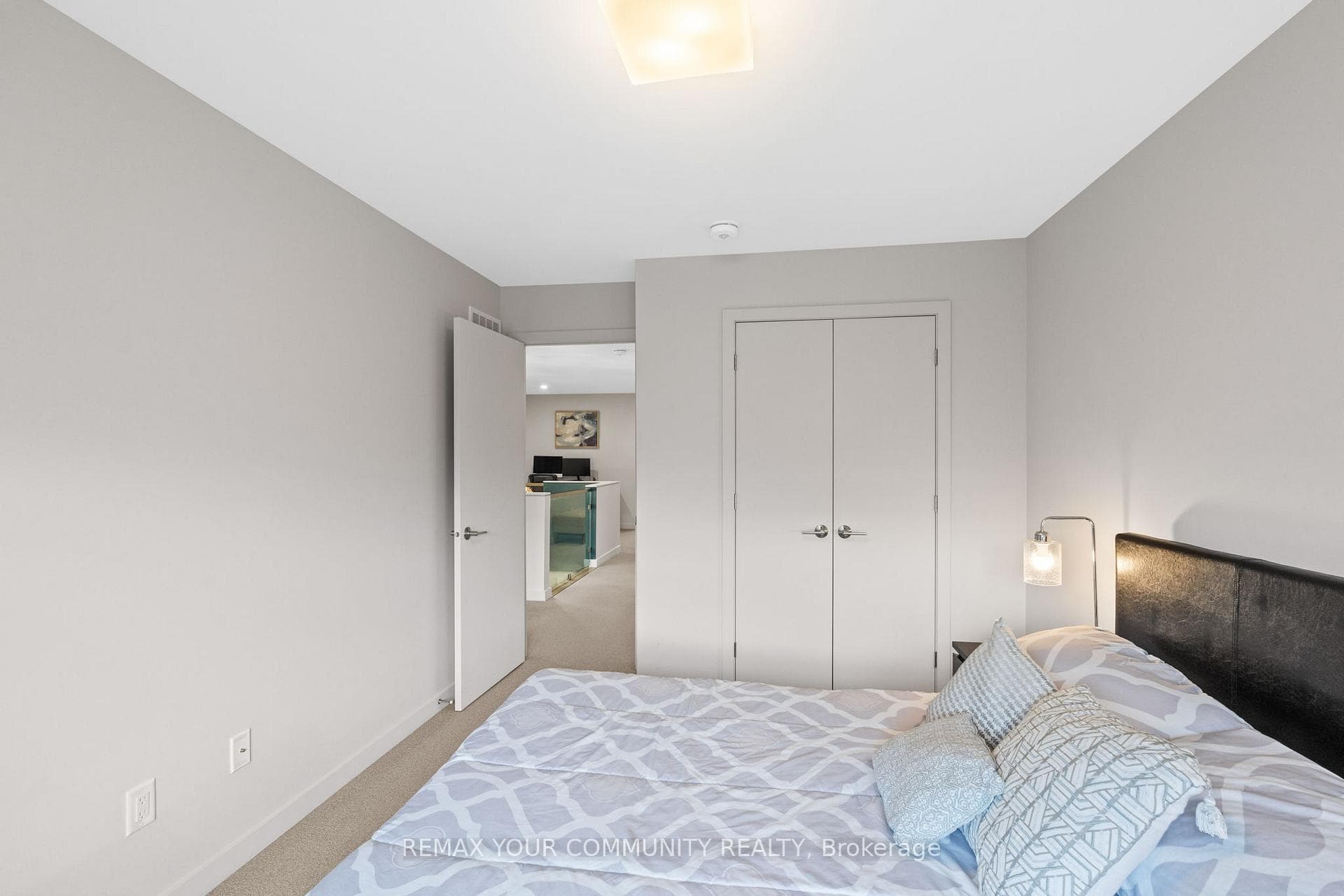 215 Pisces Terrace photo 33