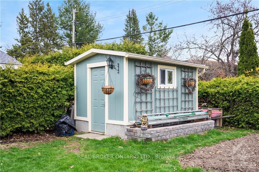4 KIMBERLEY Road photo 29