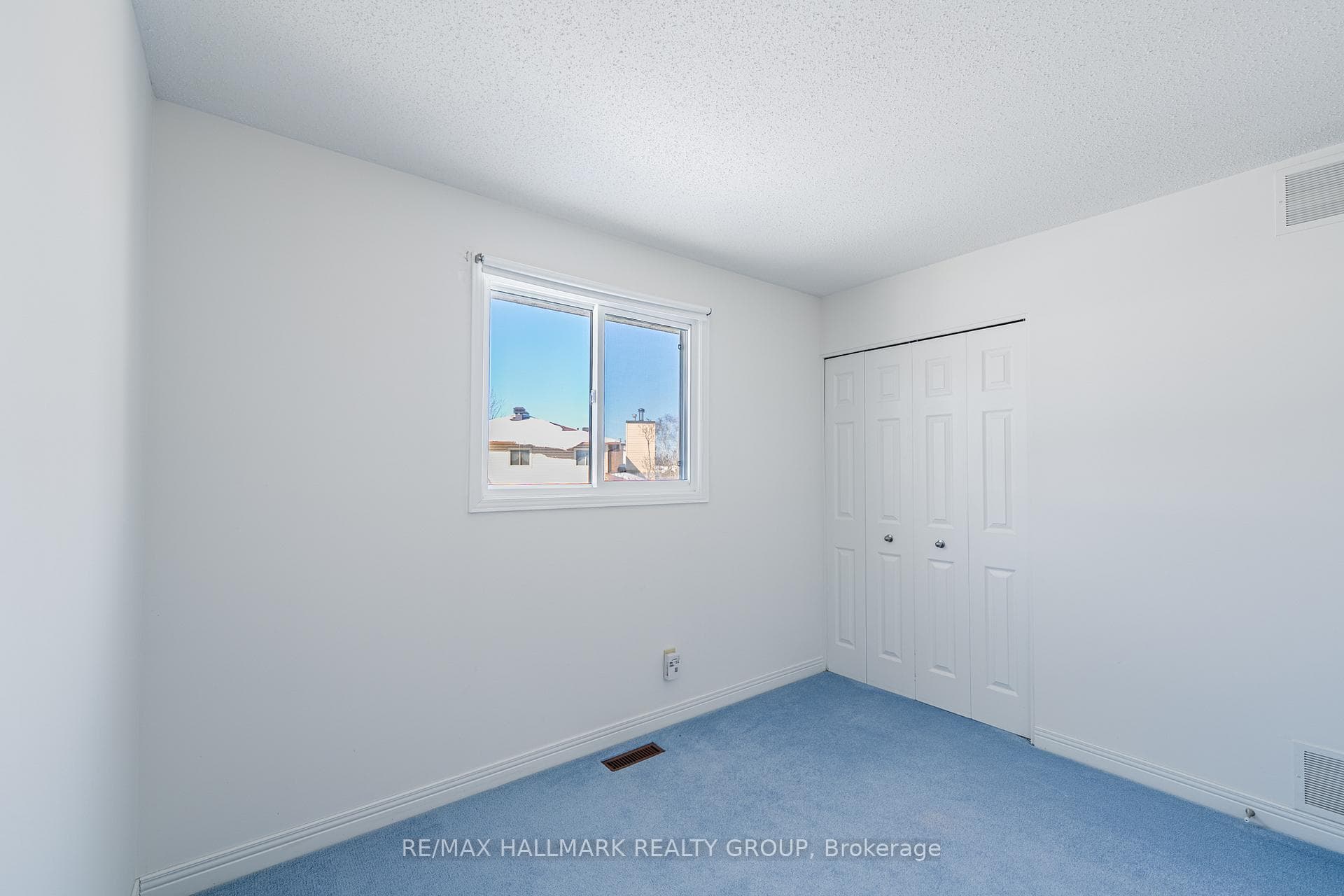 52 Thare Crescent photo 45