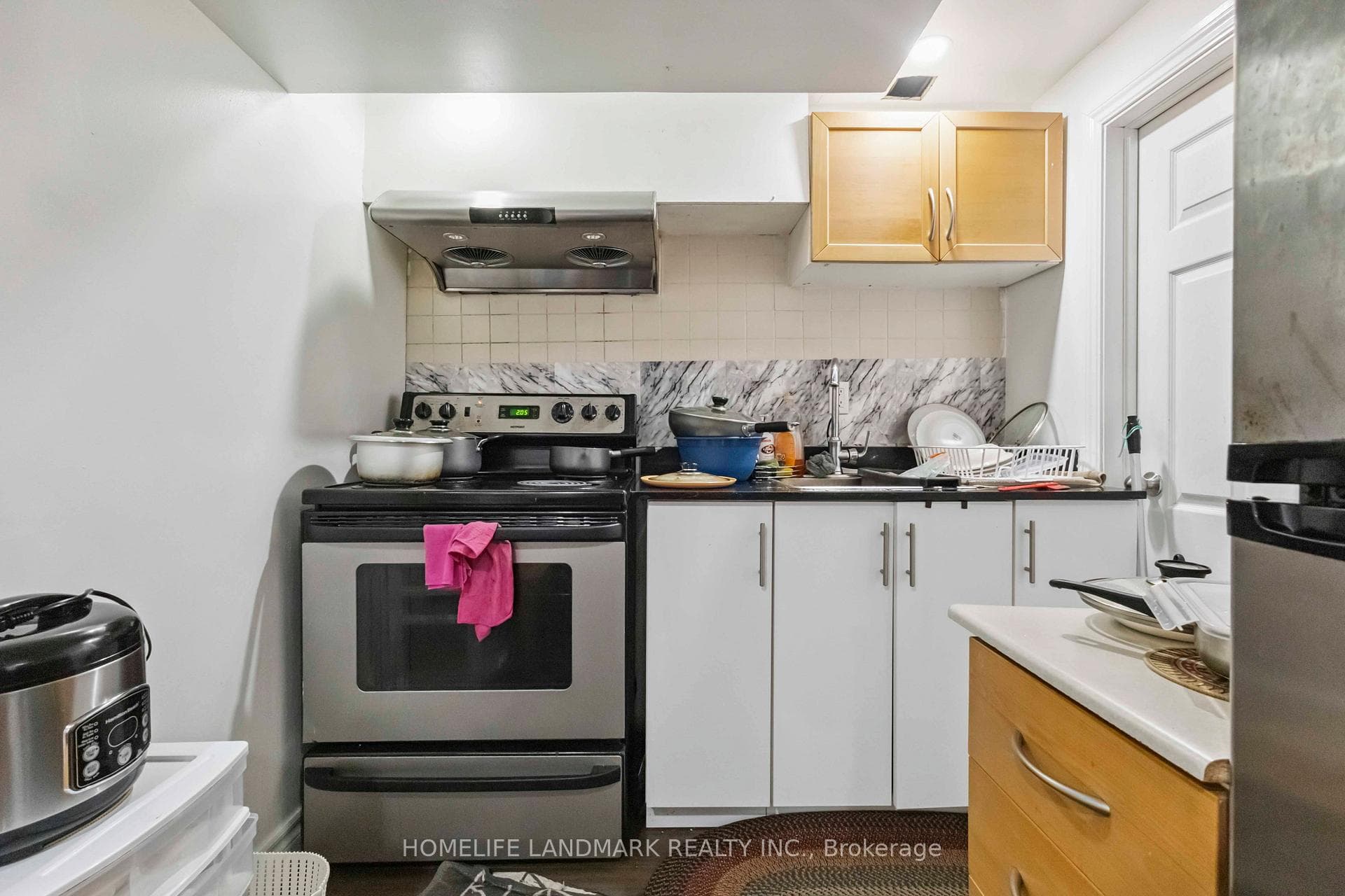 260 Chine Drive photo 30