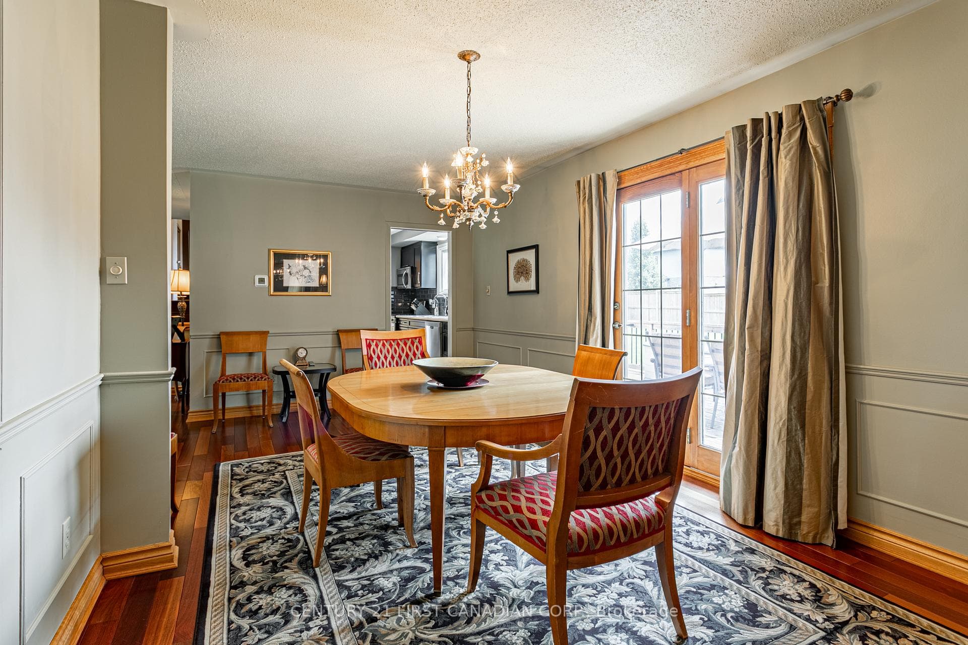 219 Stanley Street photo 15