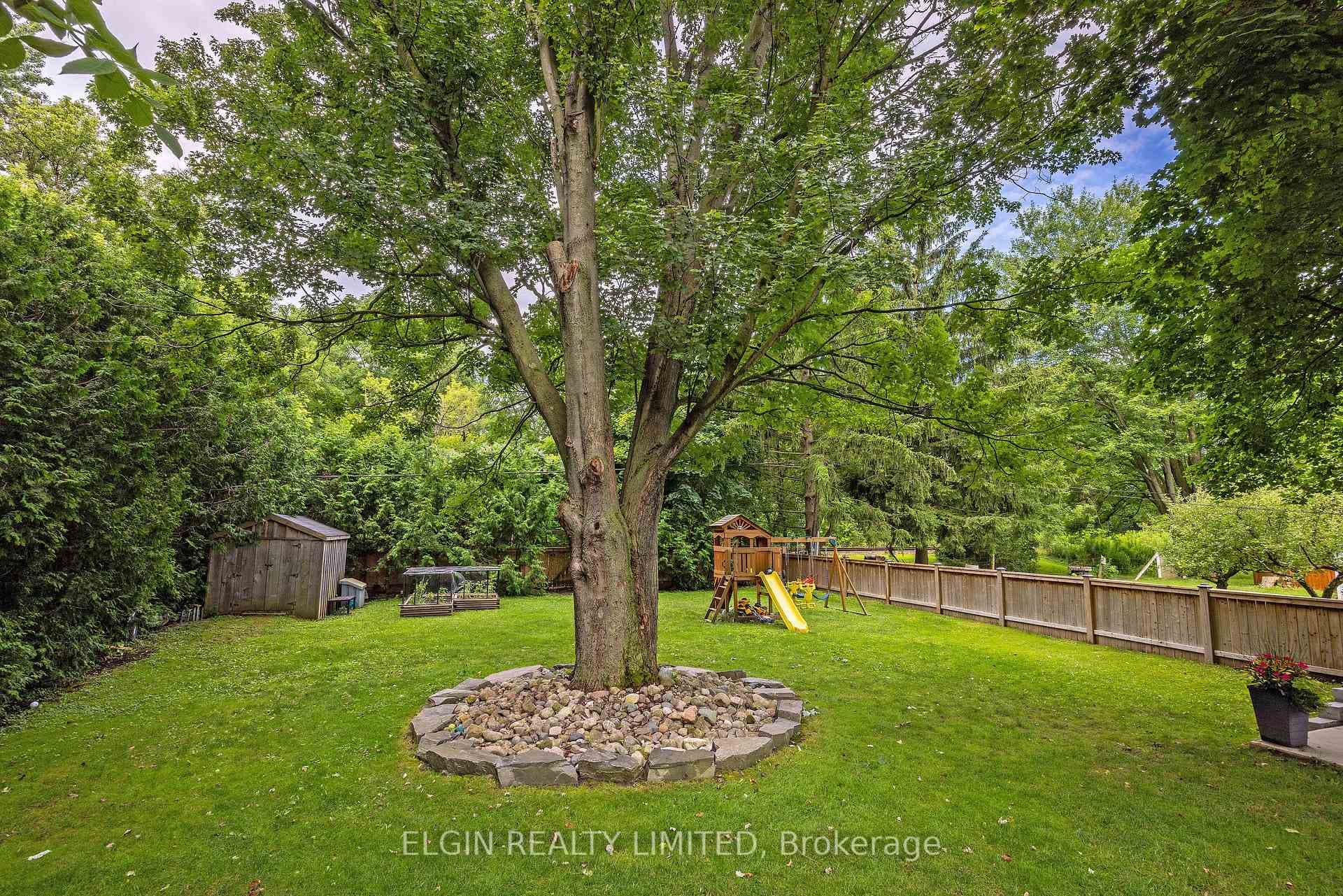 12 Vineden Drive photo 35