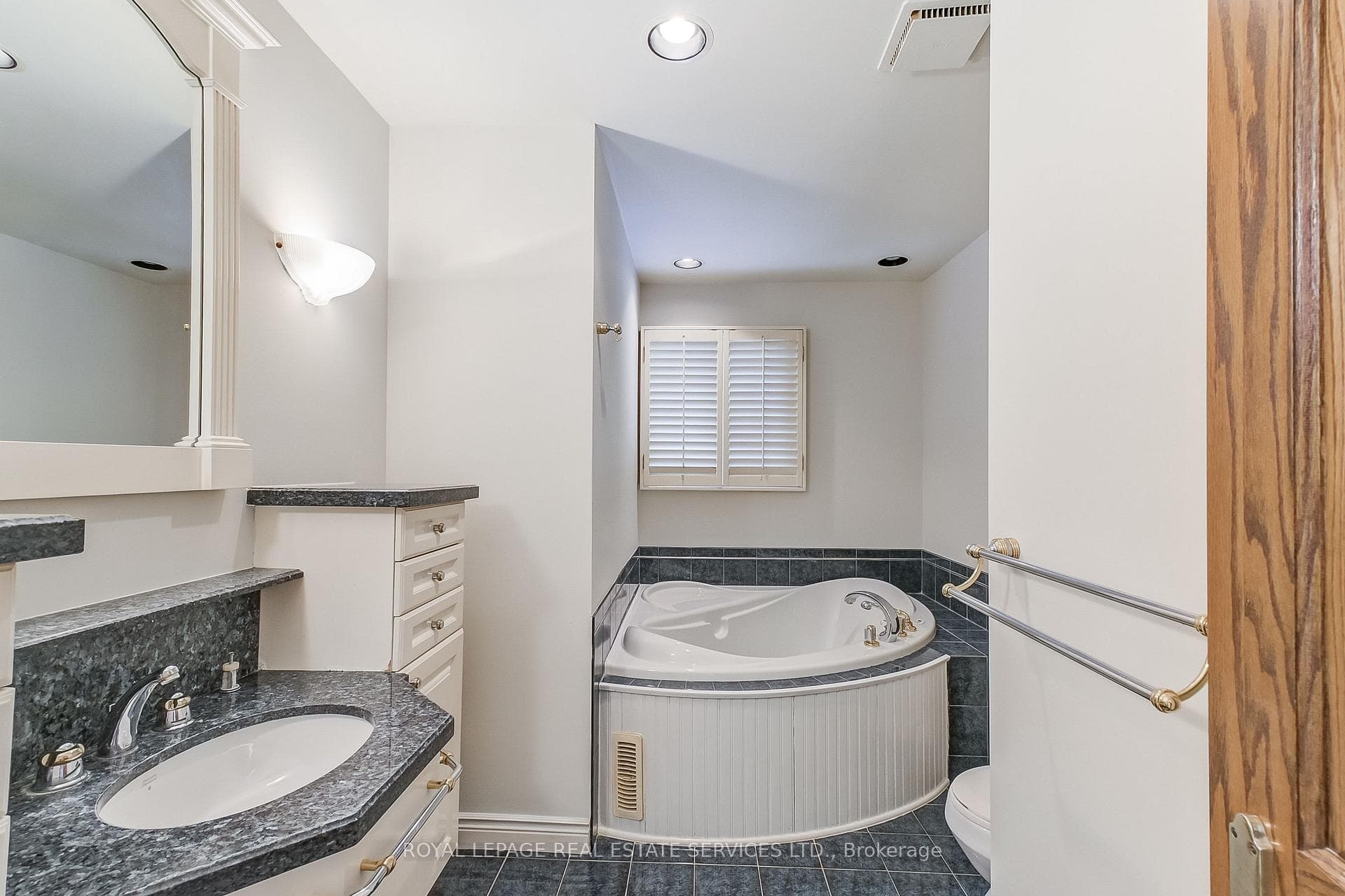 4261 Bridlepath Trail photo 20