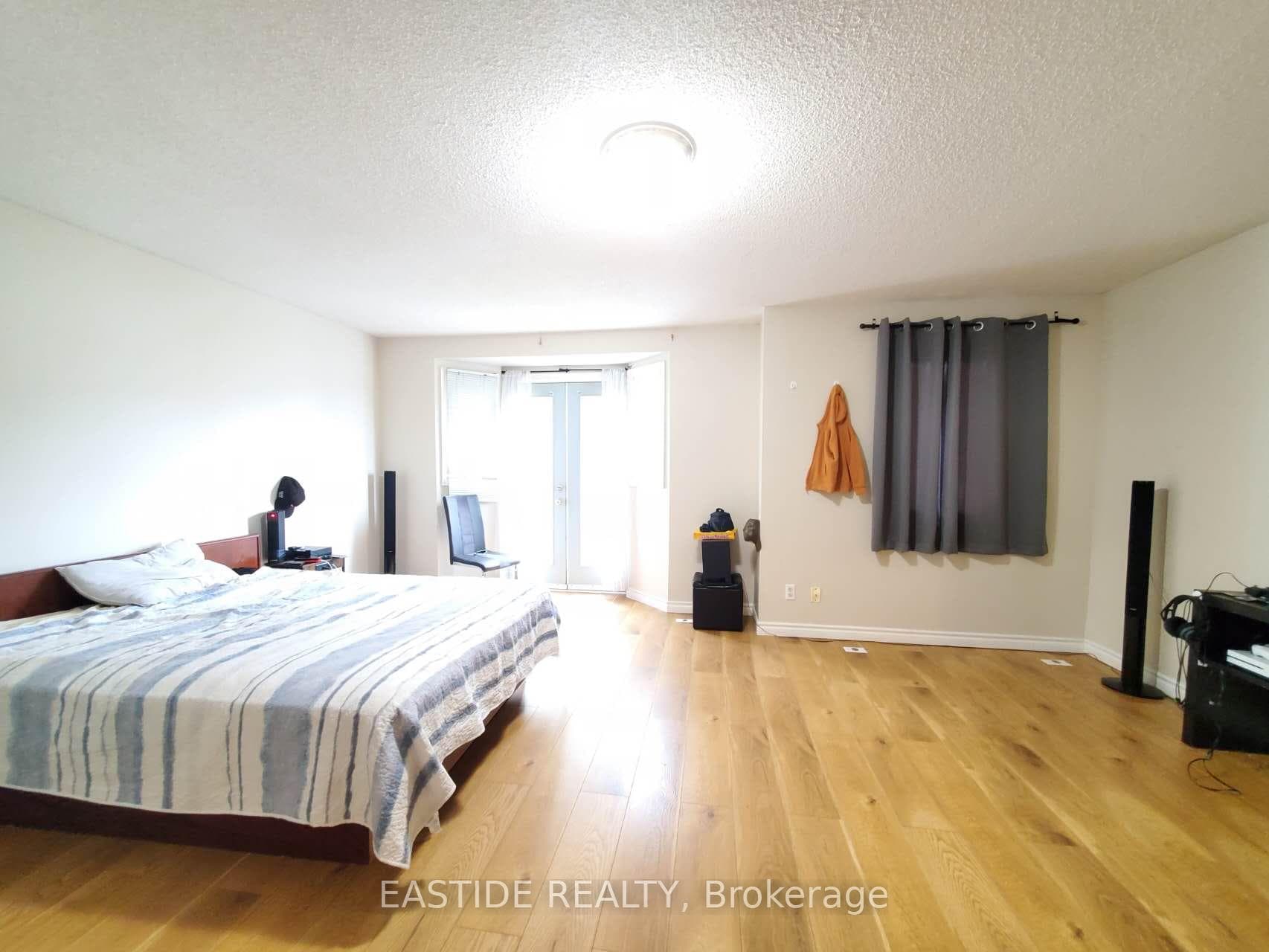 151 Townsgate Drive Unit 96 photo 9