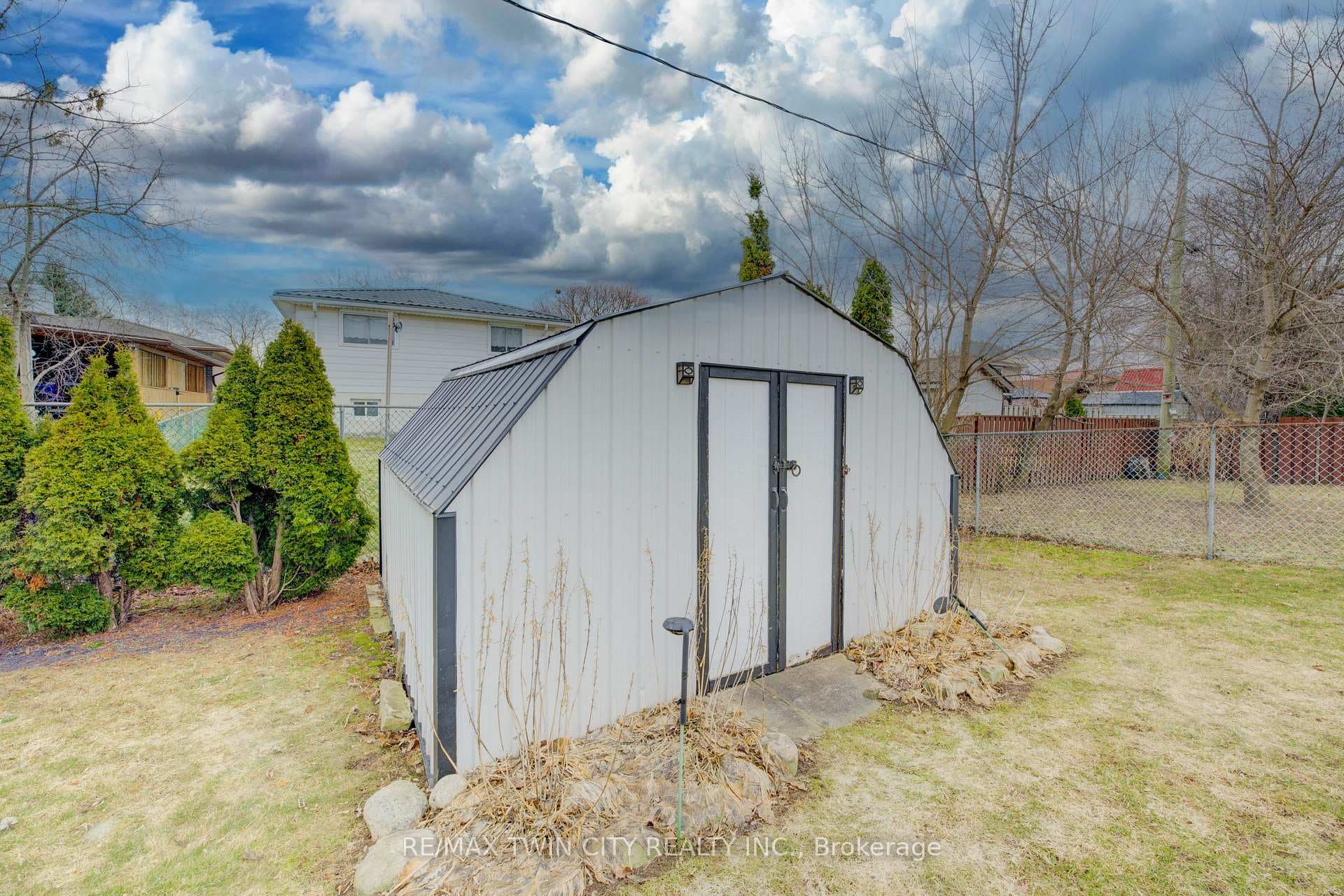 1119 Mary Avenue photo 34