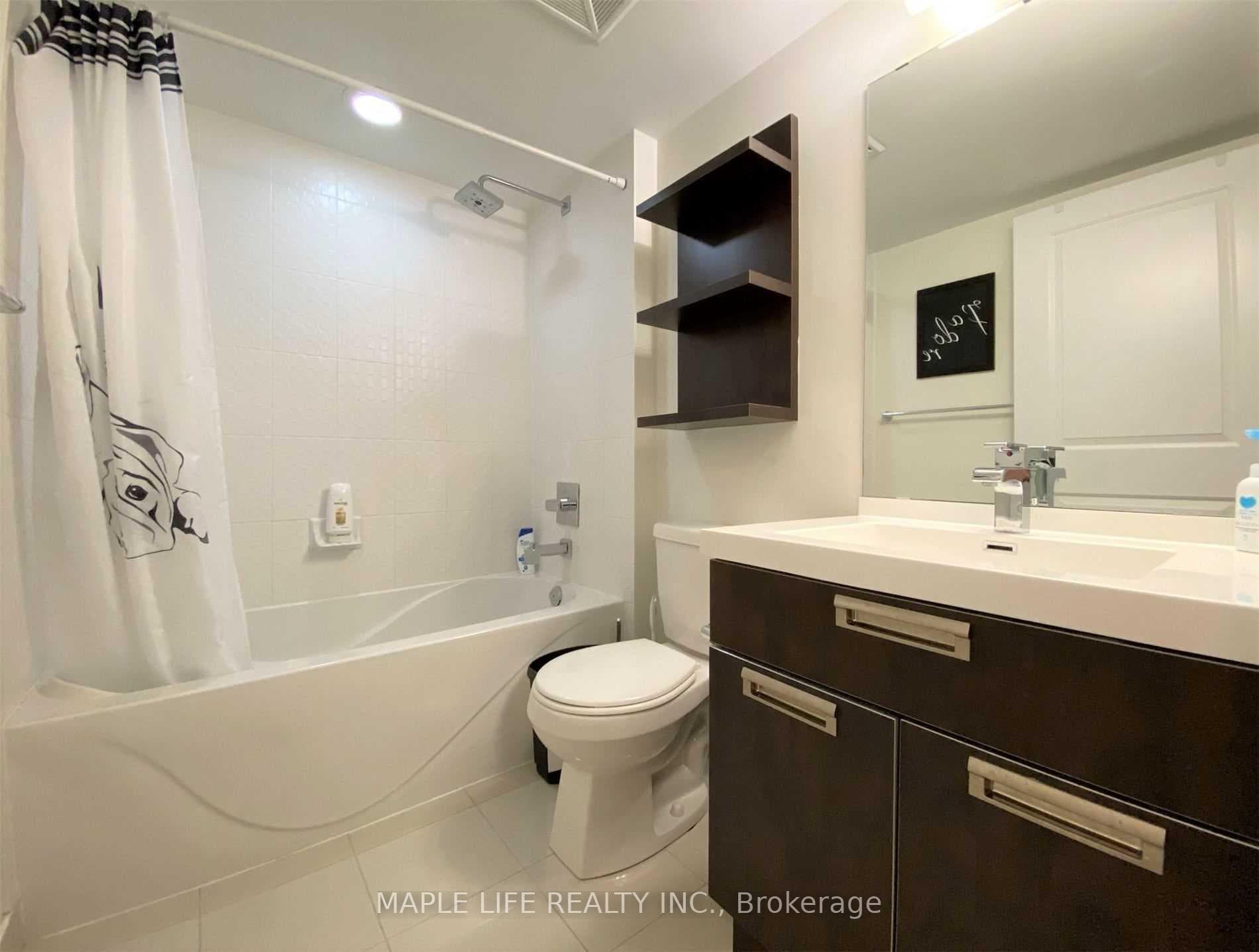 28 Ted Rogers Way Unit 1802 photo 13