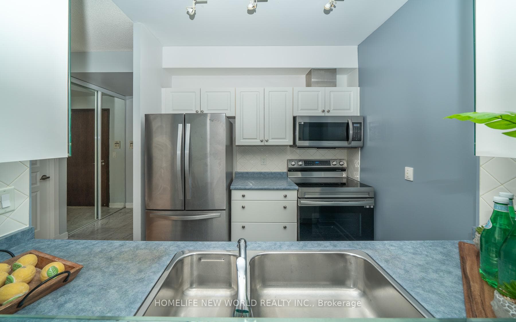 438 Richmond Street Unit 618 photo 7