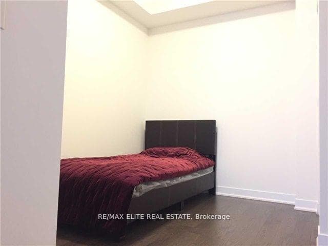 88 Harbour Street Unit 6206 photo 9