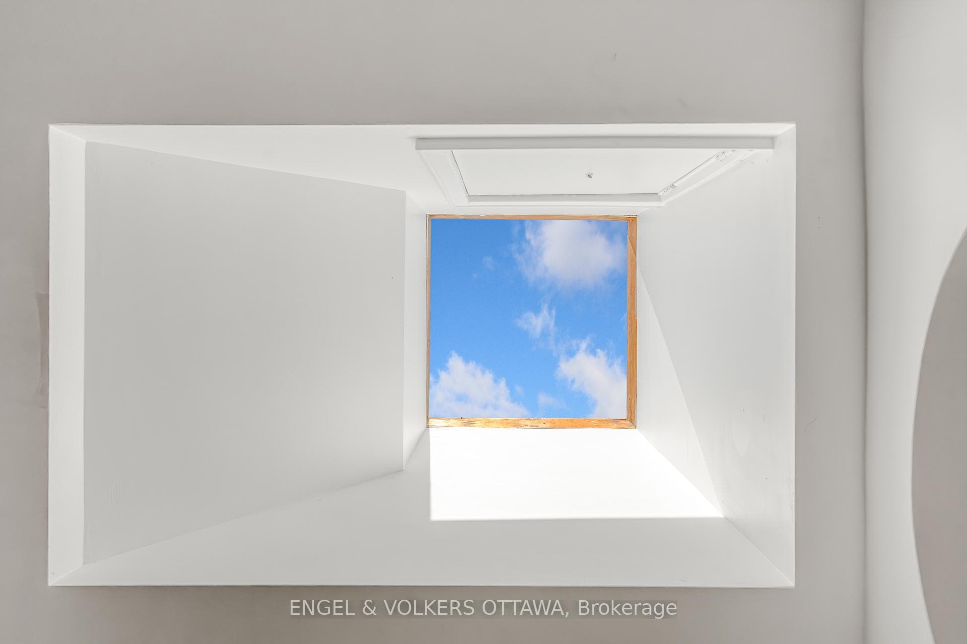817 Lyon Street photo 33