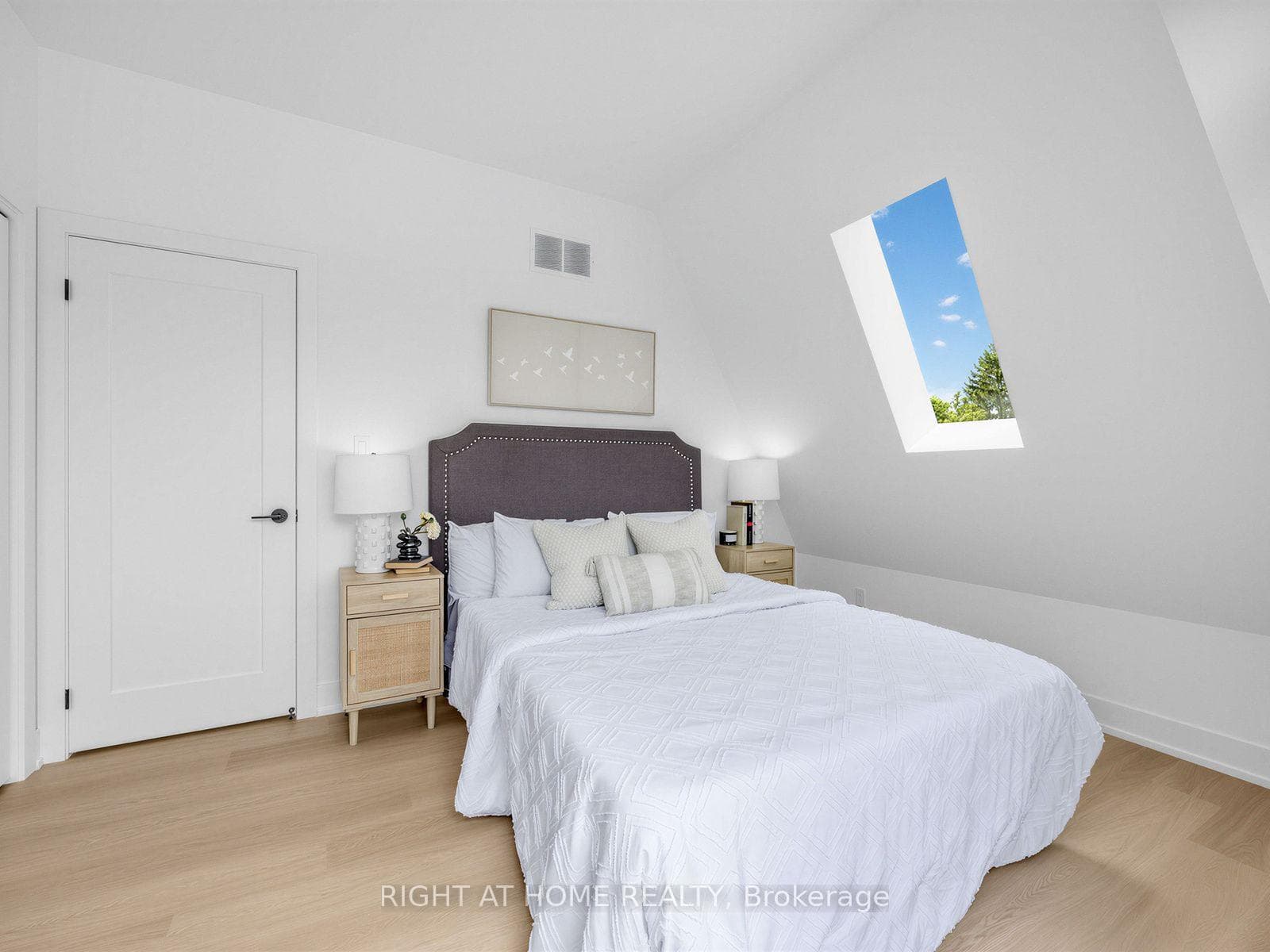 1416 Islington Avenue Unit Unit B photo 14