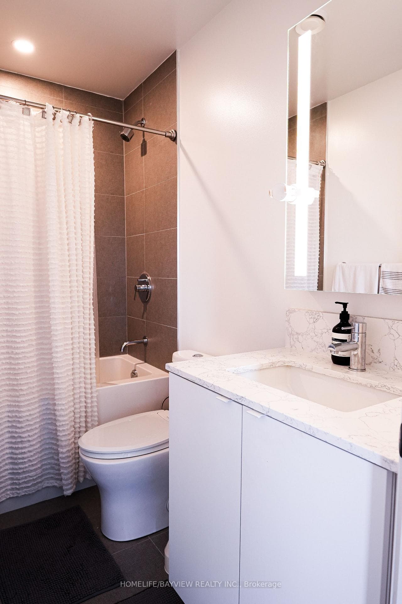 270 Dufferin Street Unit 624 photo 20