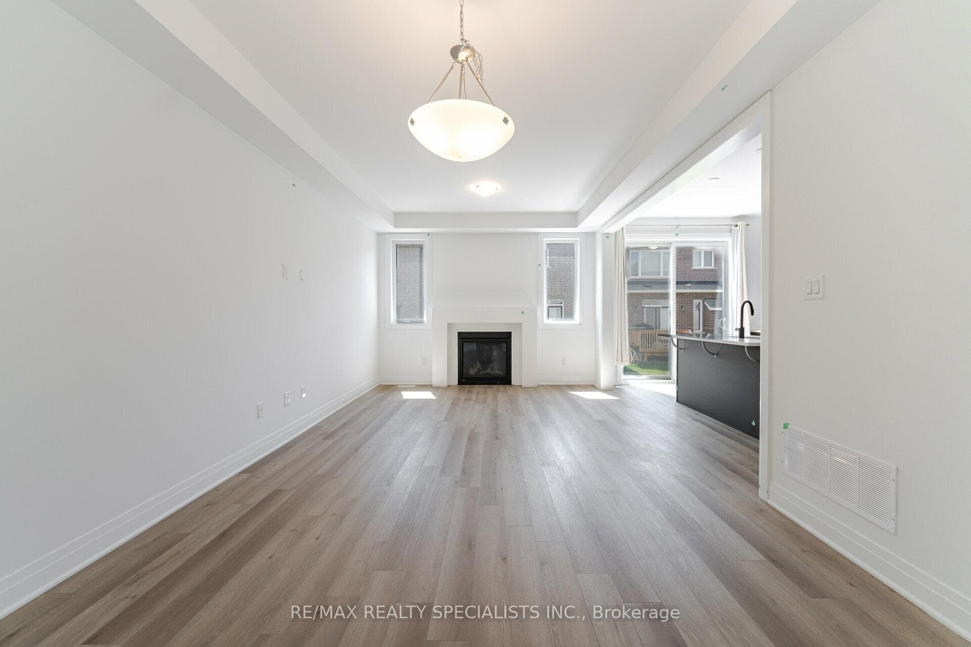 1780 THAMES Circle photo 7