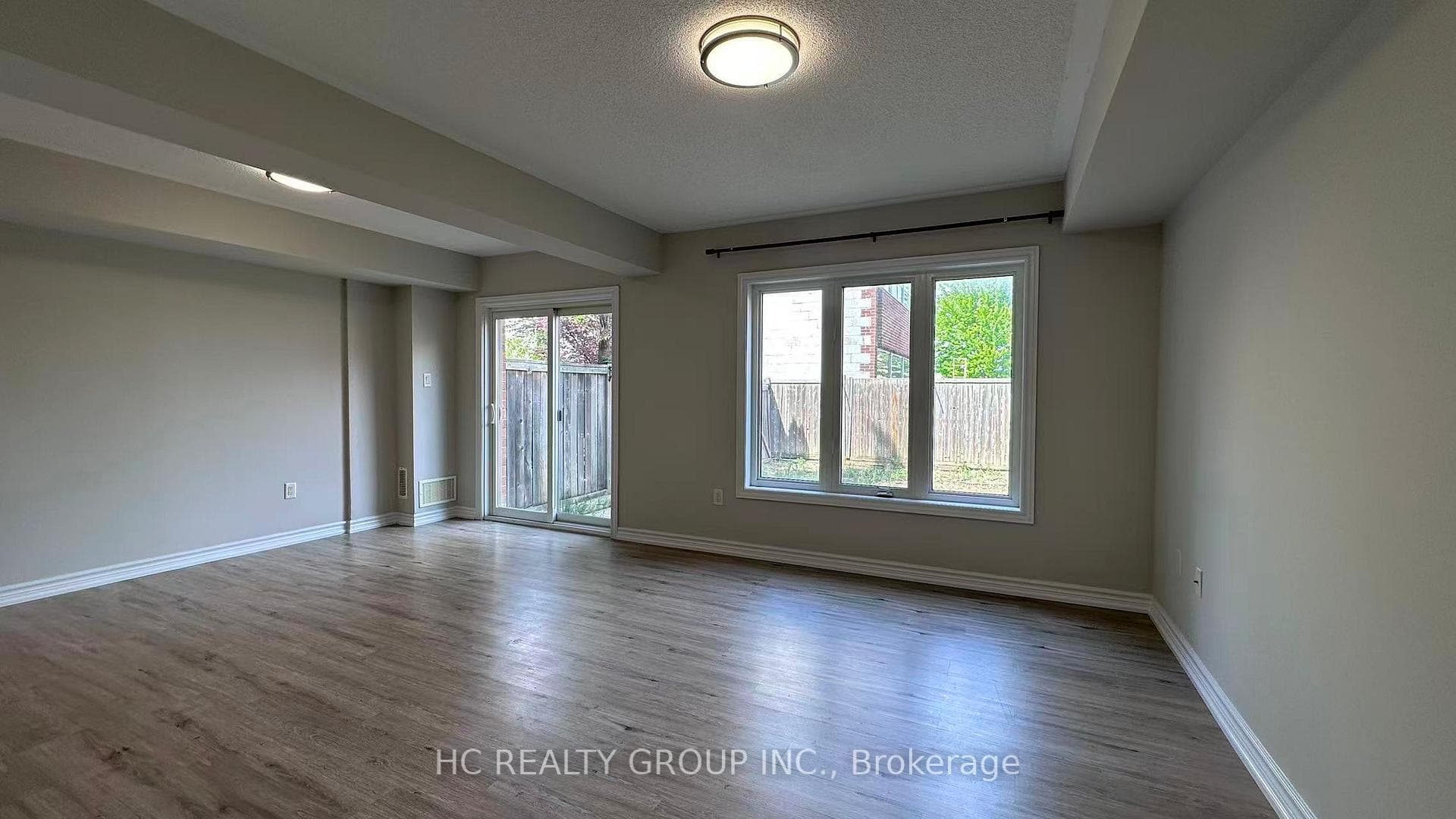 7 Lily Cup Avenue photo 28