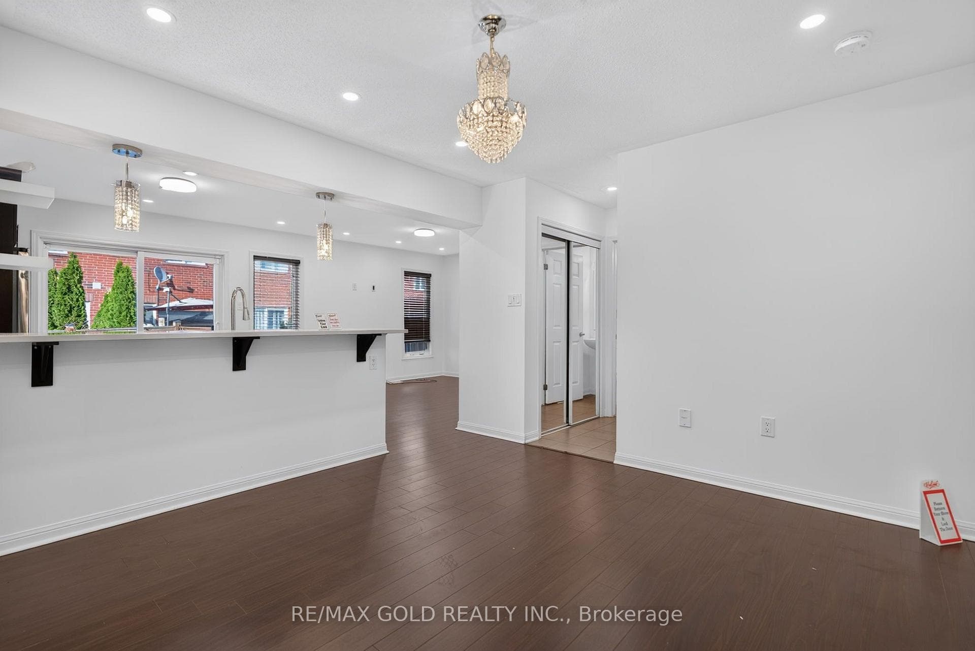443 Cavanagh Lane photo 9